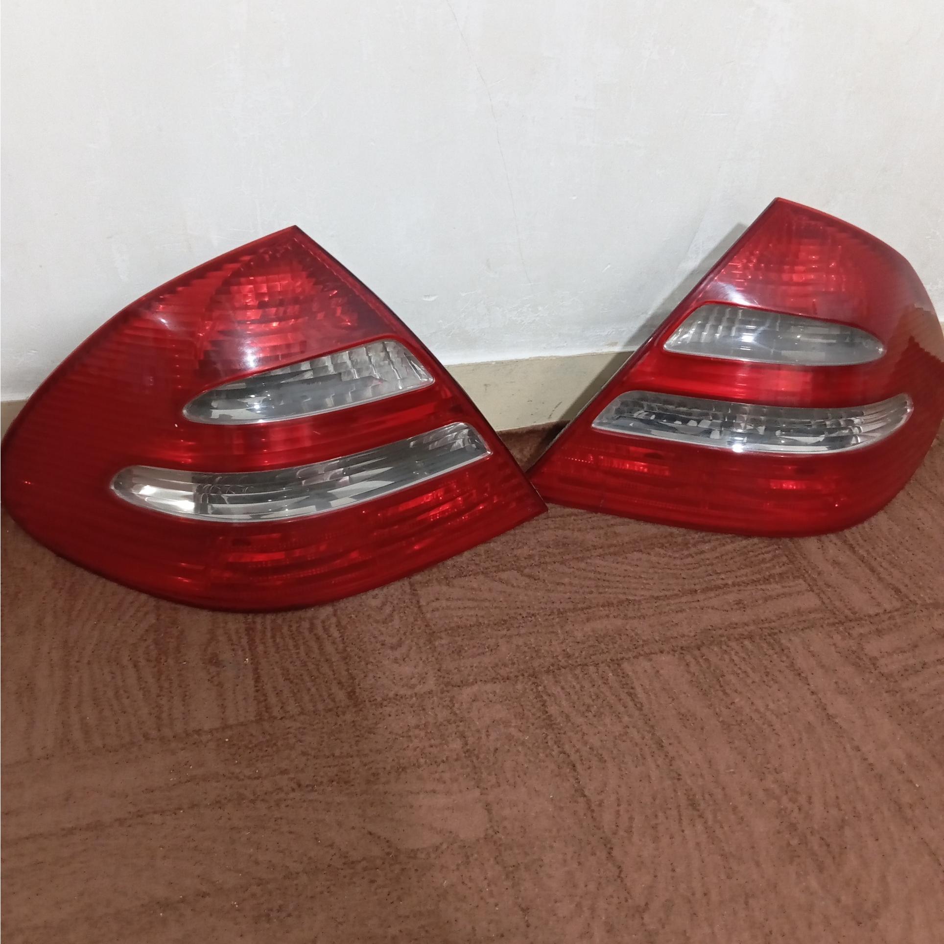 چراغ مرسدس بنز