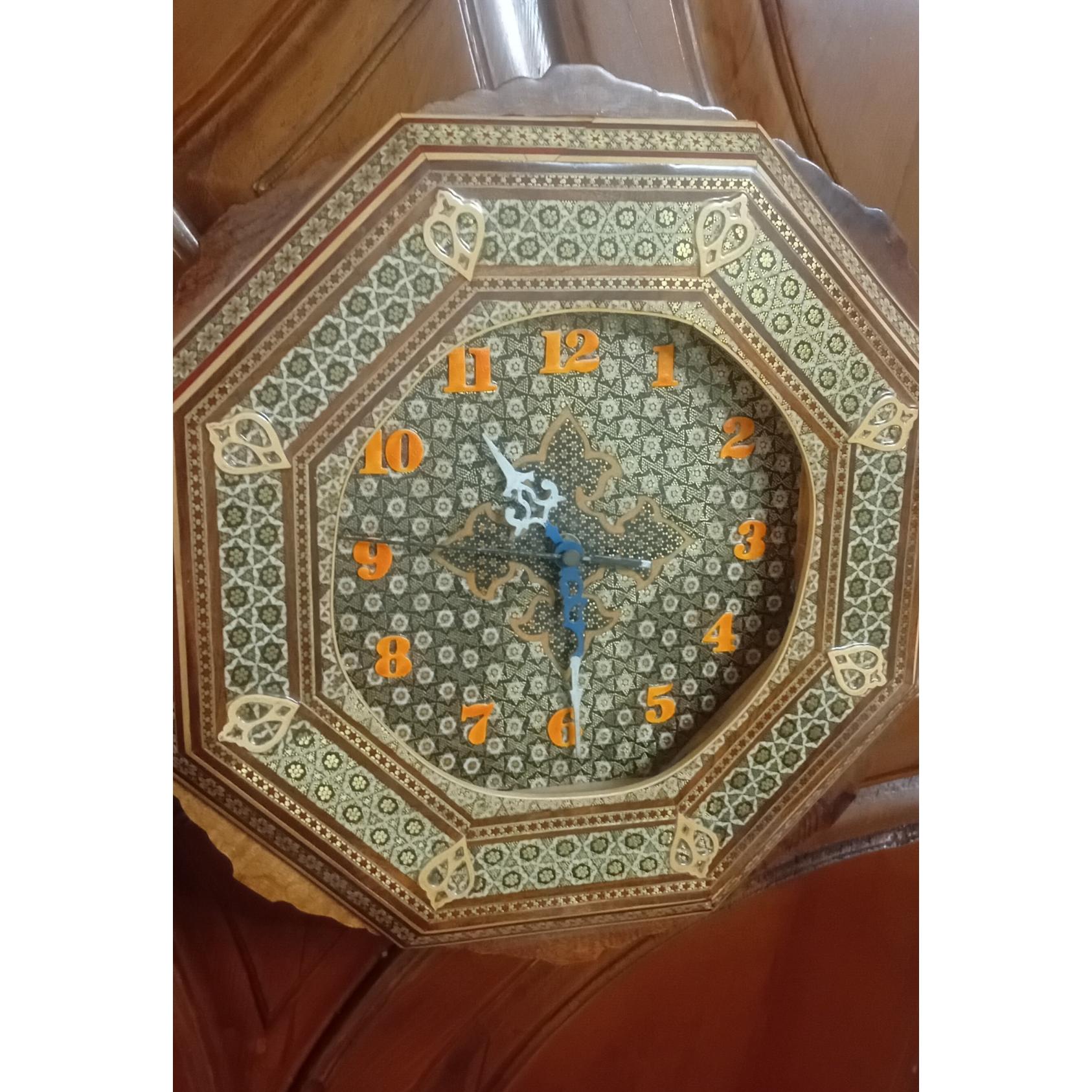 ساعت دیواری خاتمکاری