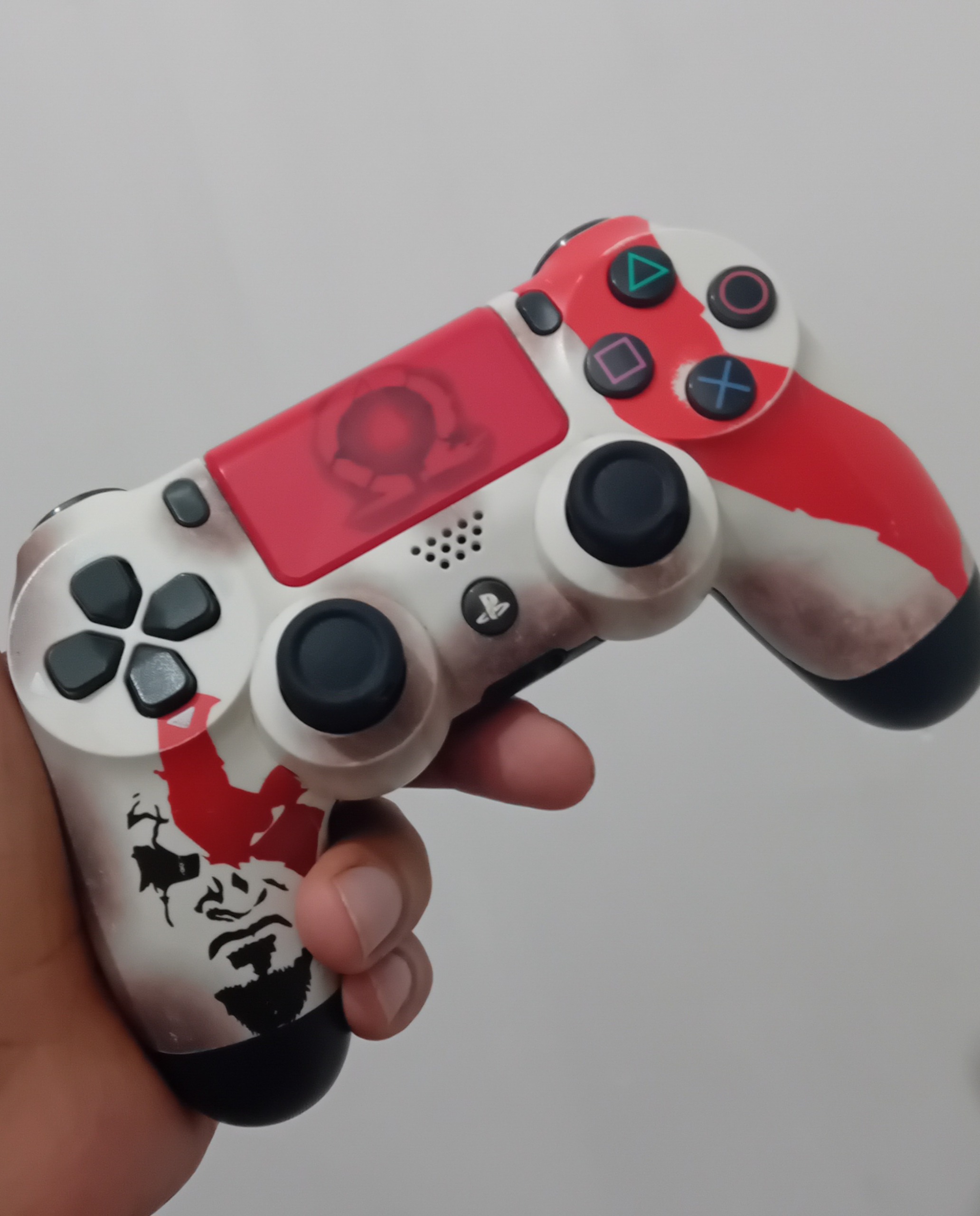 دسته پلی 4 طرح god of war