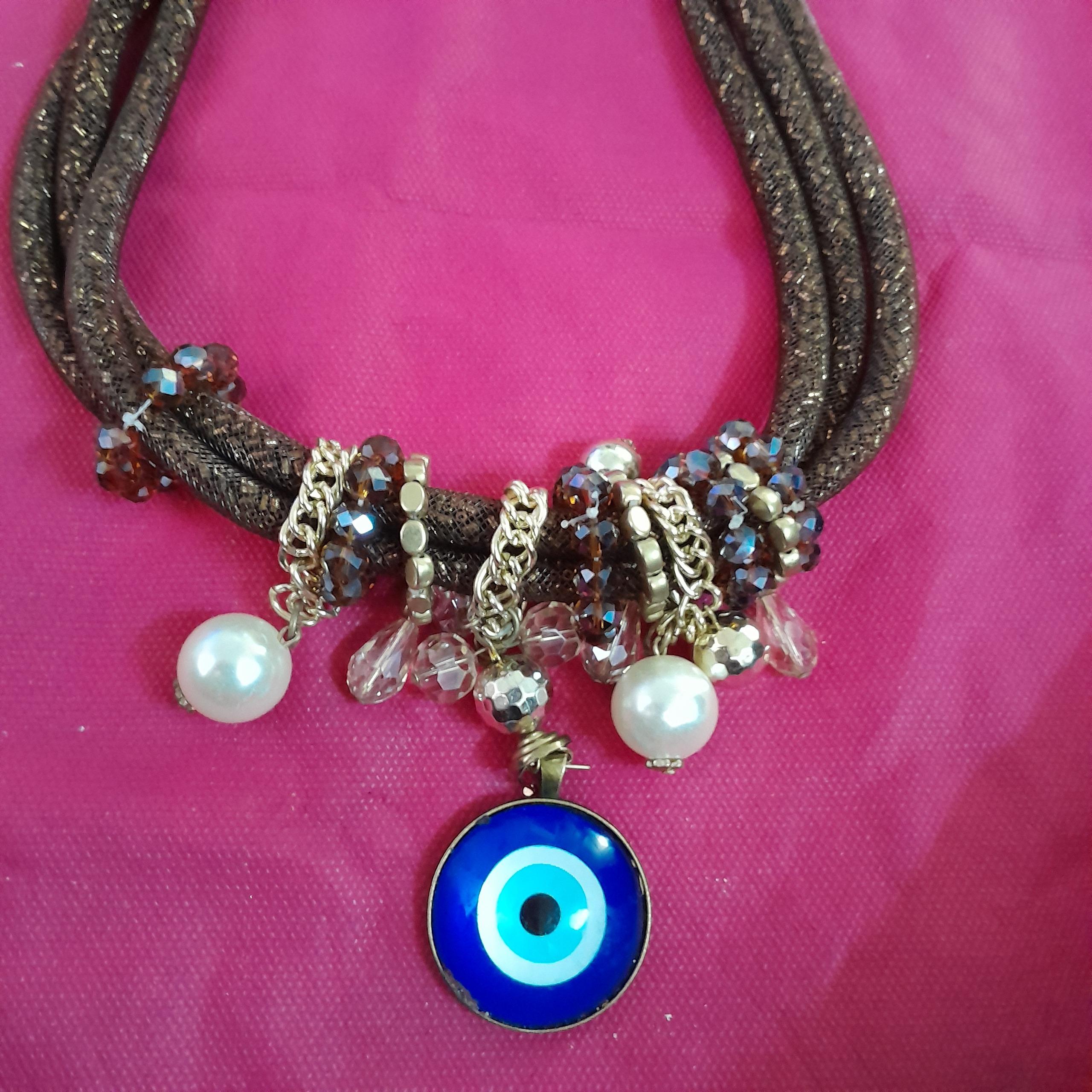 گردنبند زیبا وعالی