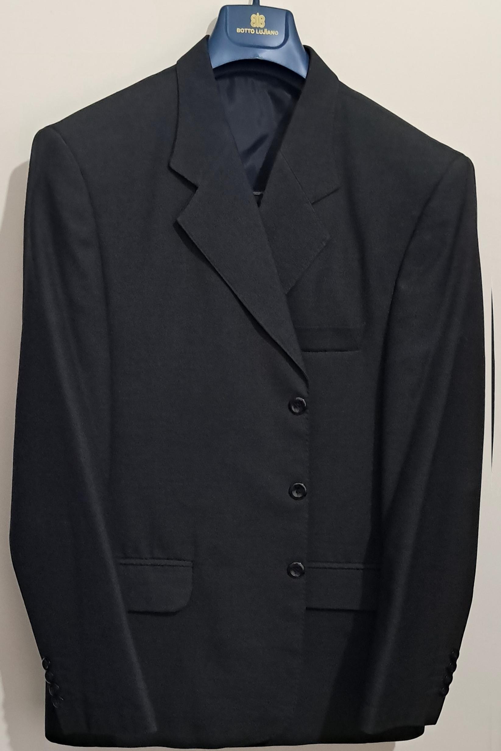 کت شلوار مردانه مشکی بهمراه جلیقه (پارچه ترک)