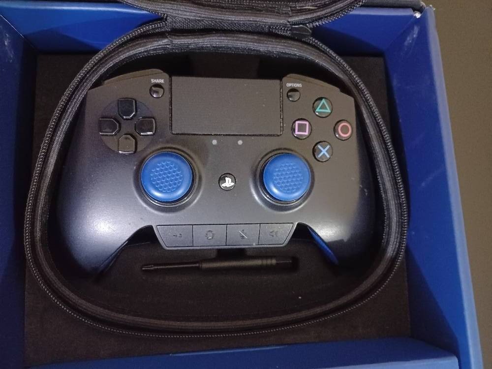 دسته ps4 Raiju Razer
