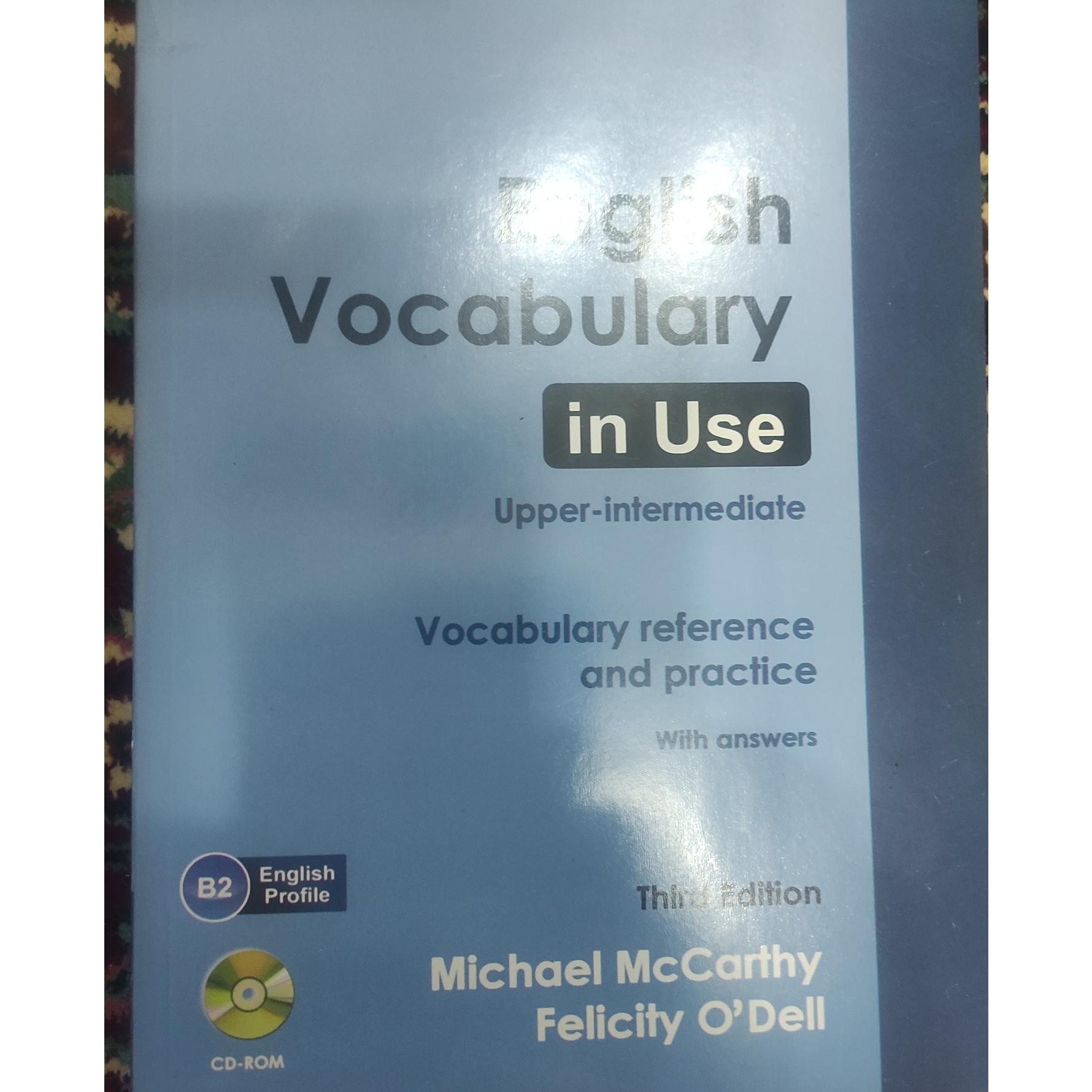 کتاب زبان خارجه vocab in use