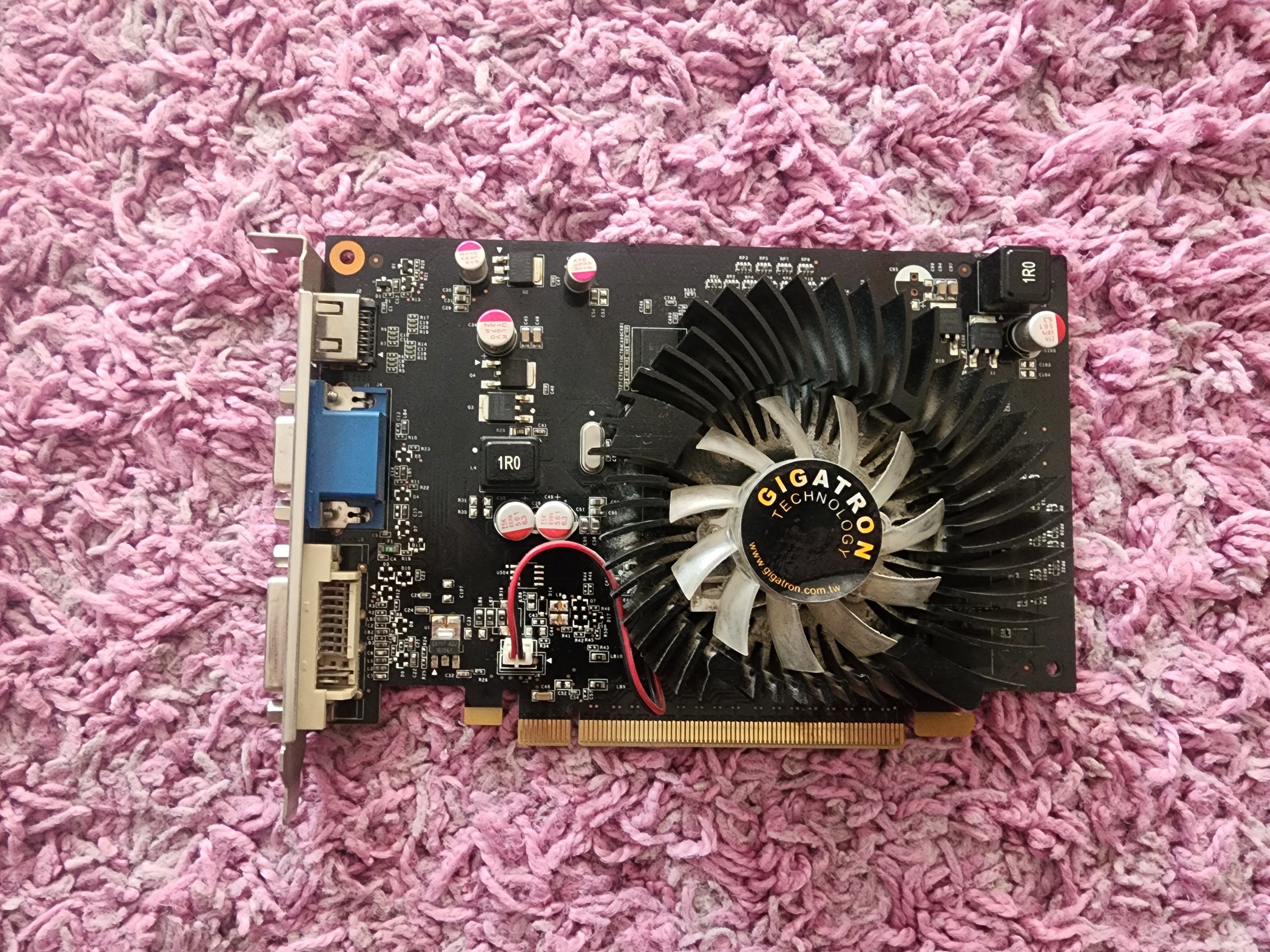 کارت گرافیک دو گیگ GIGATRON GT 220