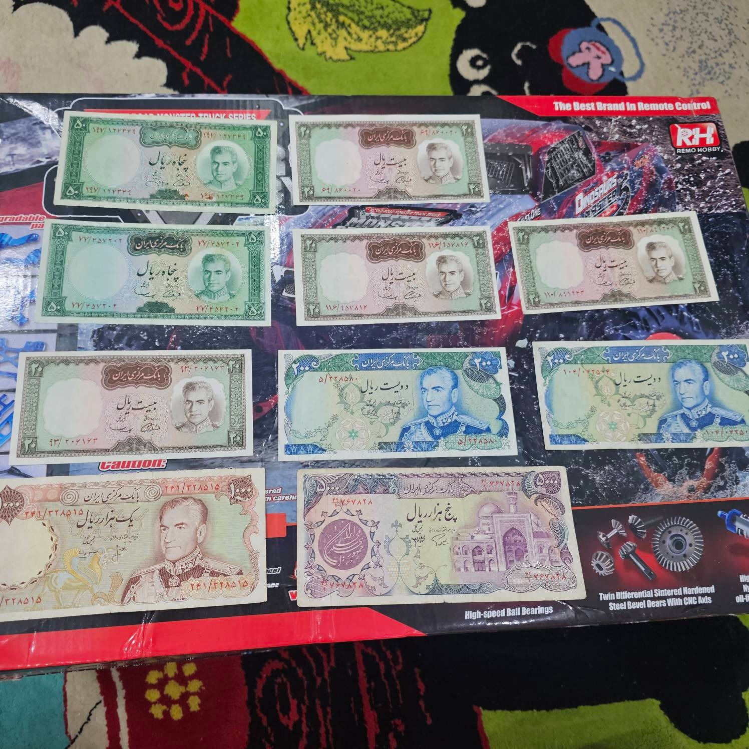 10 برگ اسکناس شاهی در حد نو مطابق تصویر