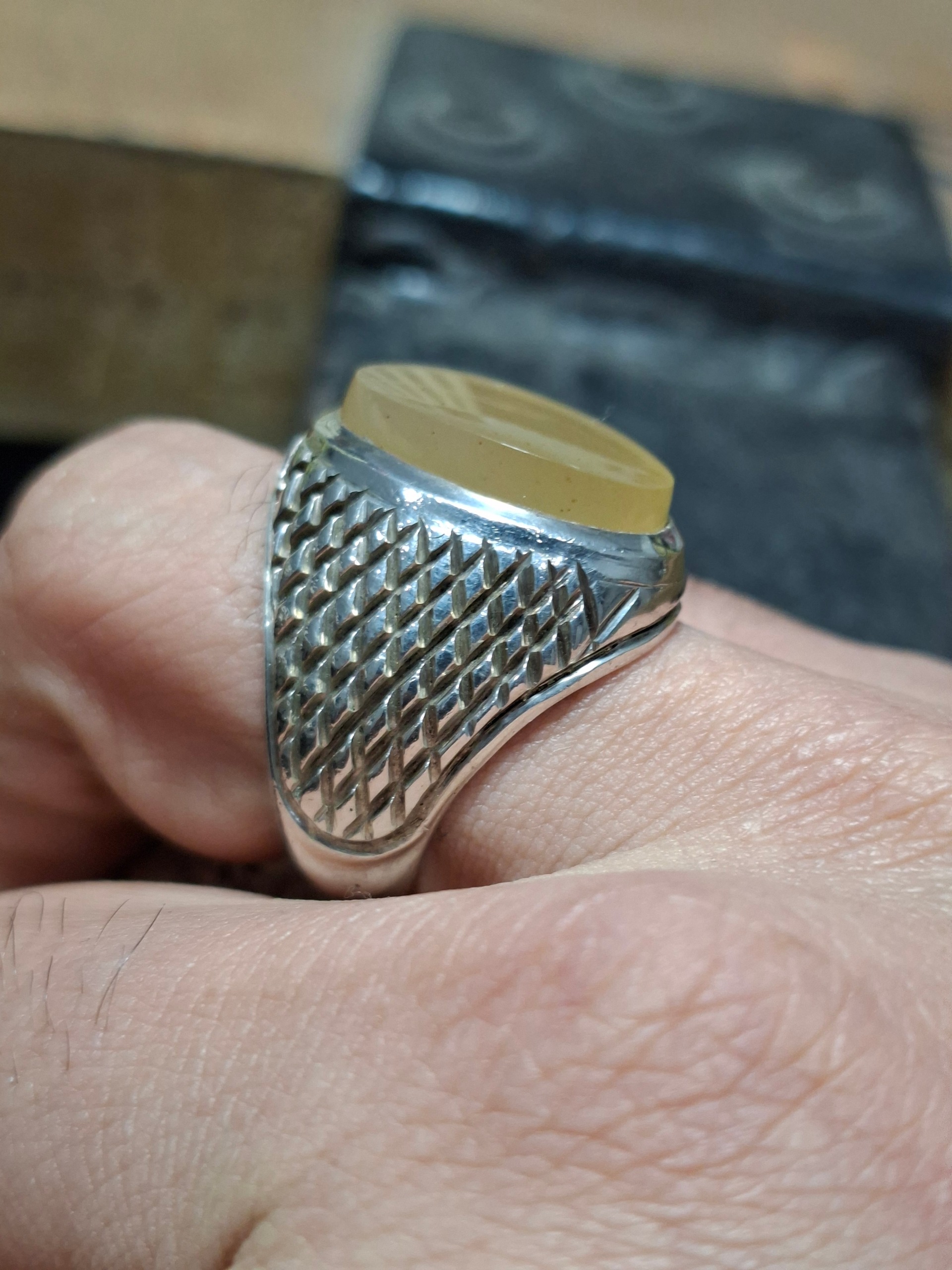 انگشتر عقیق نباتی 21.20 گرمی