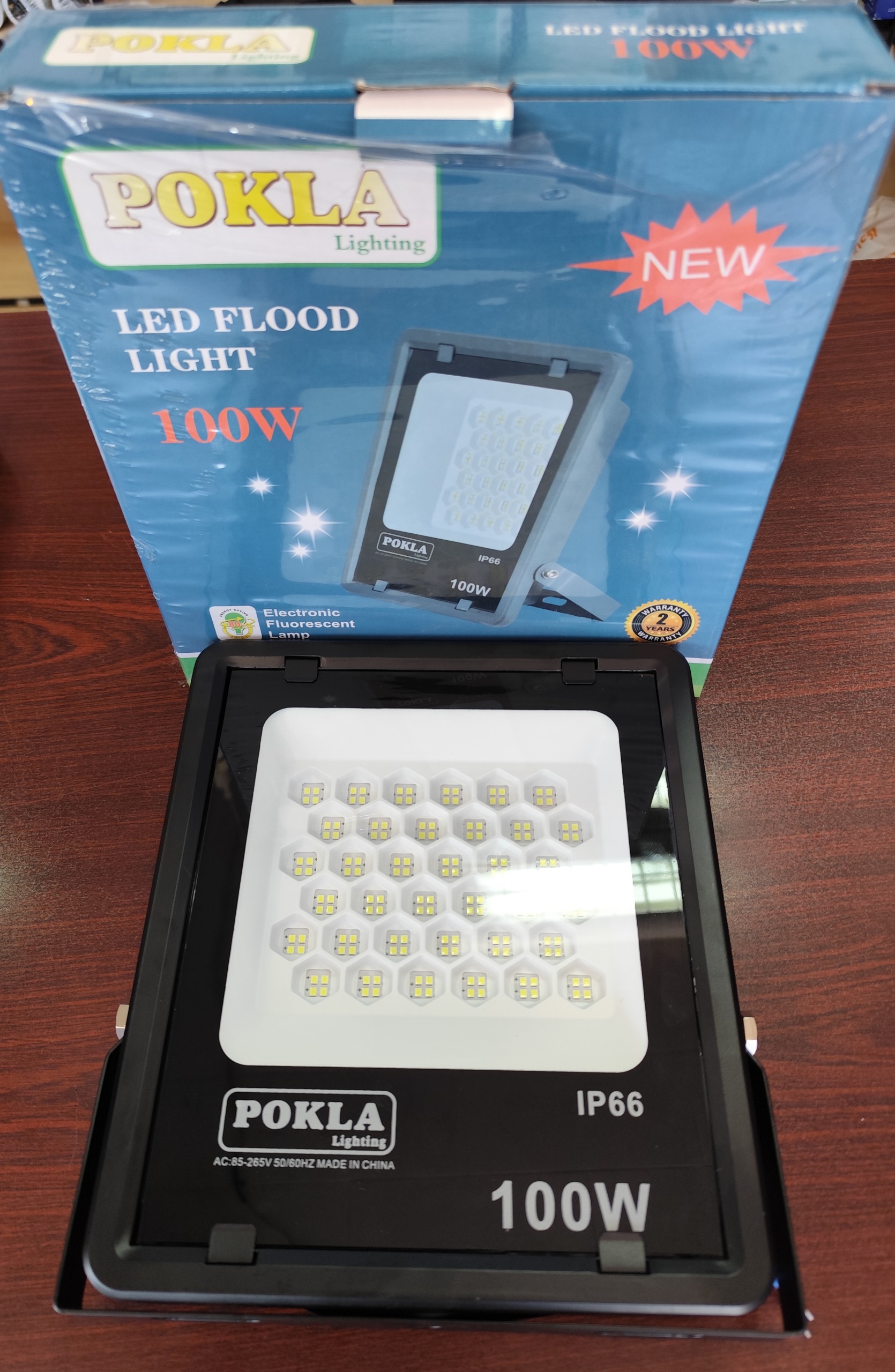 پروژکتور 100وات POKLA