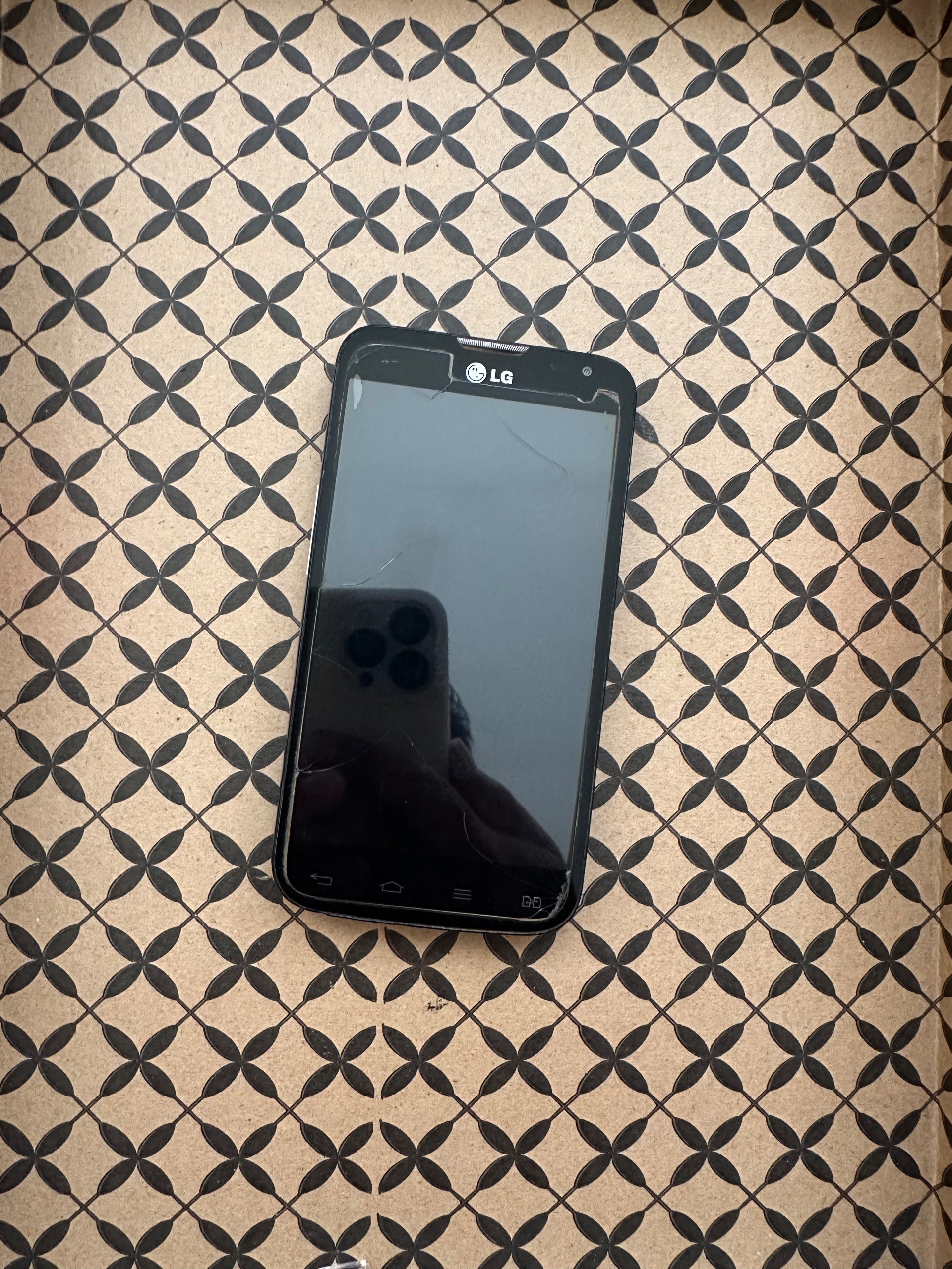 LG مدل L70