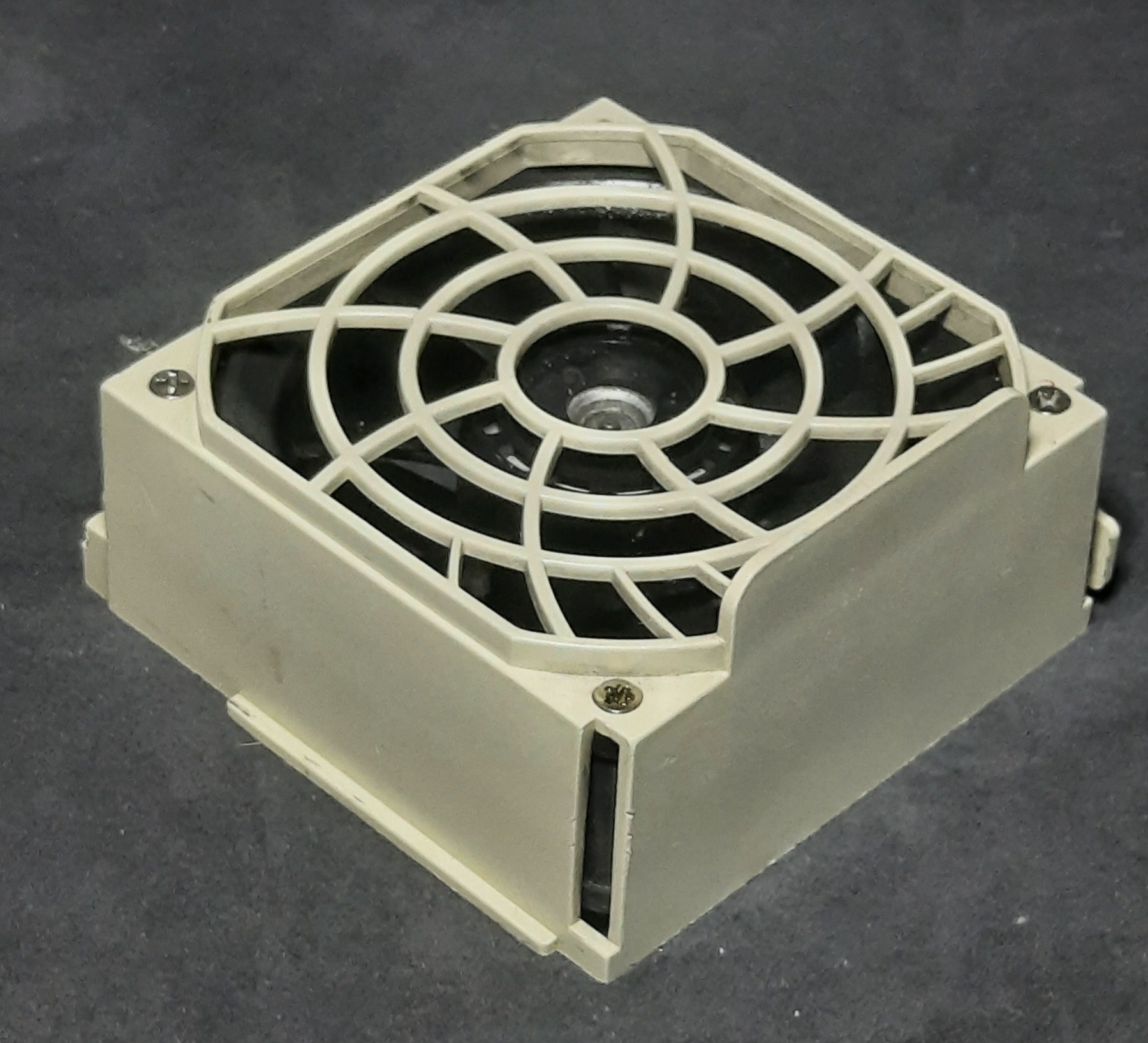 فن 12 ولت 10×10 با گارد پلاستیکی 0.6 آمپر ژاپن