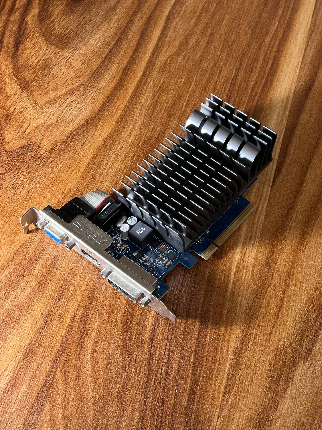 کارت گرافیک Nvidia gtx 730 در حد