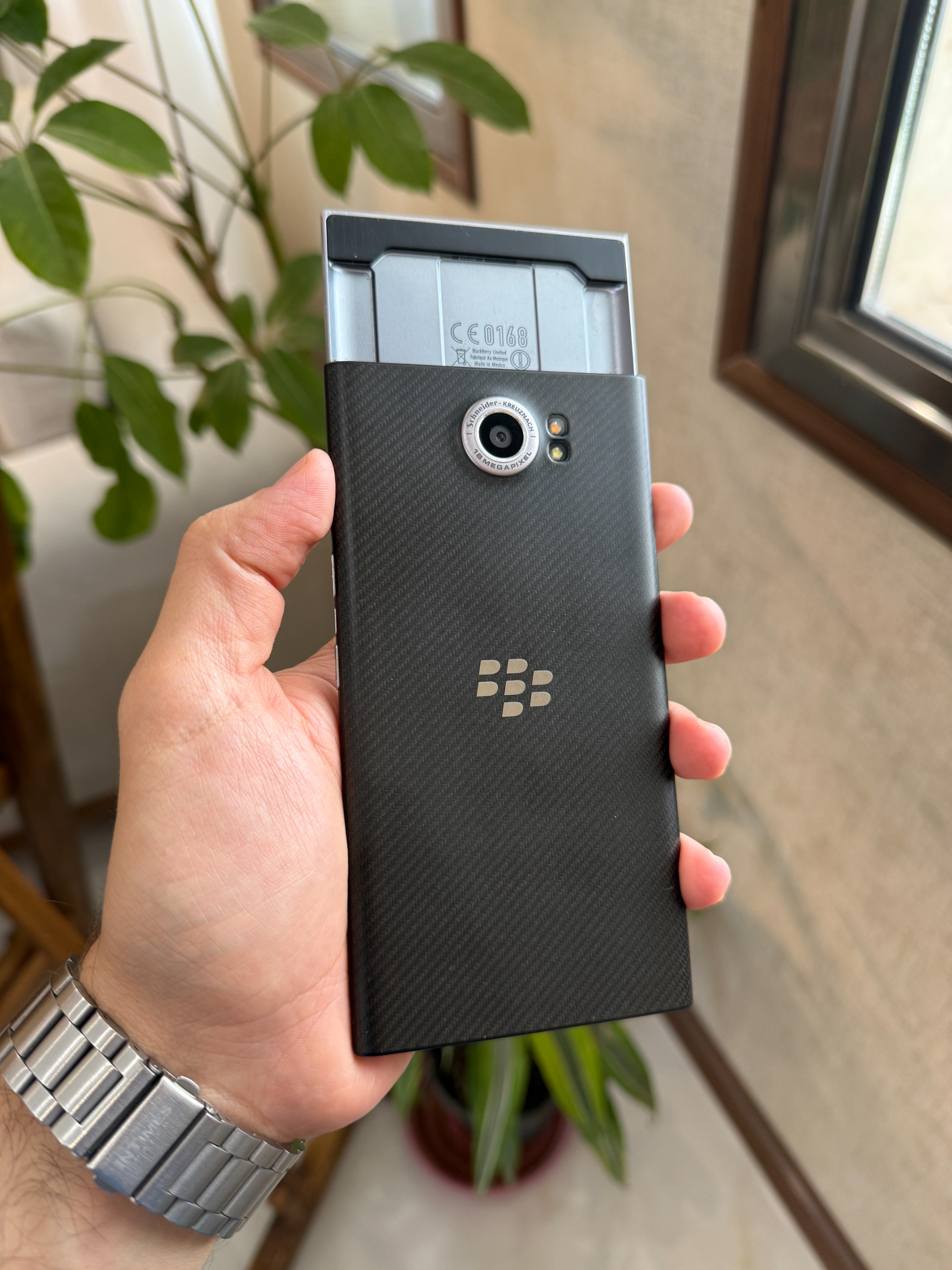 blackberry priv / بلک بری پریو