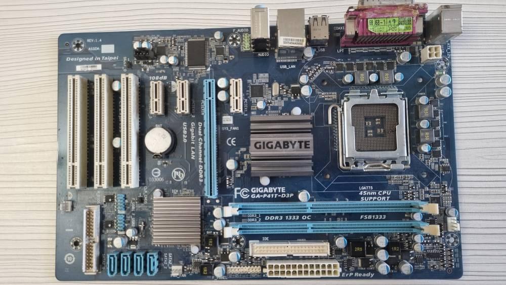 مادربرد گیگابایت مدل GIGABYTE GA-P41T-D3P