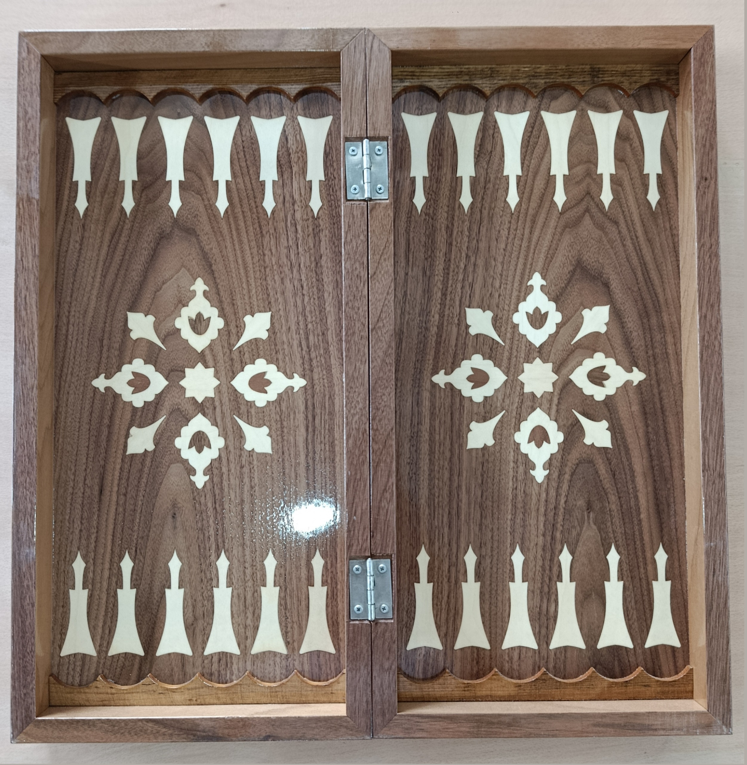 تخته نرد معرق روکش گردو 50 سانتی