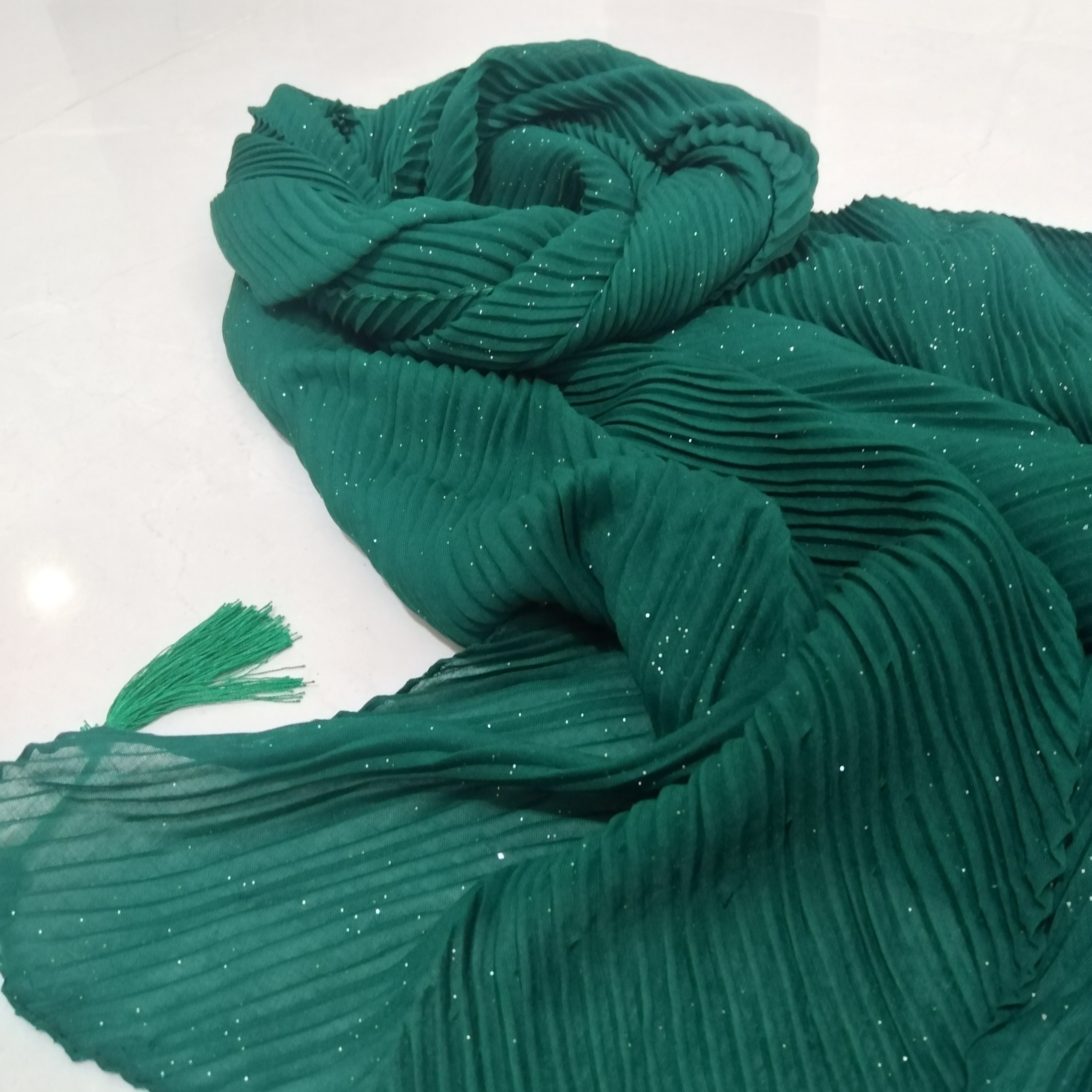شال پلیسه اکلیلی