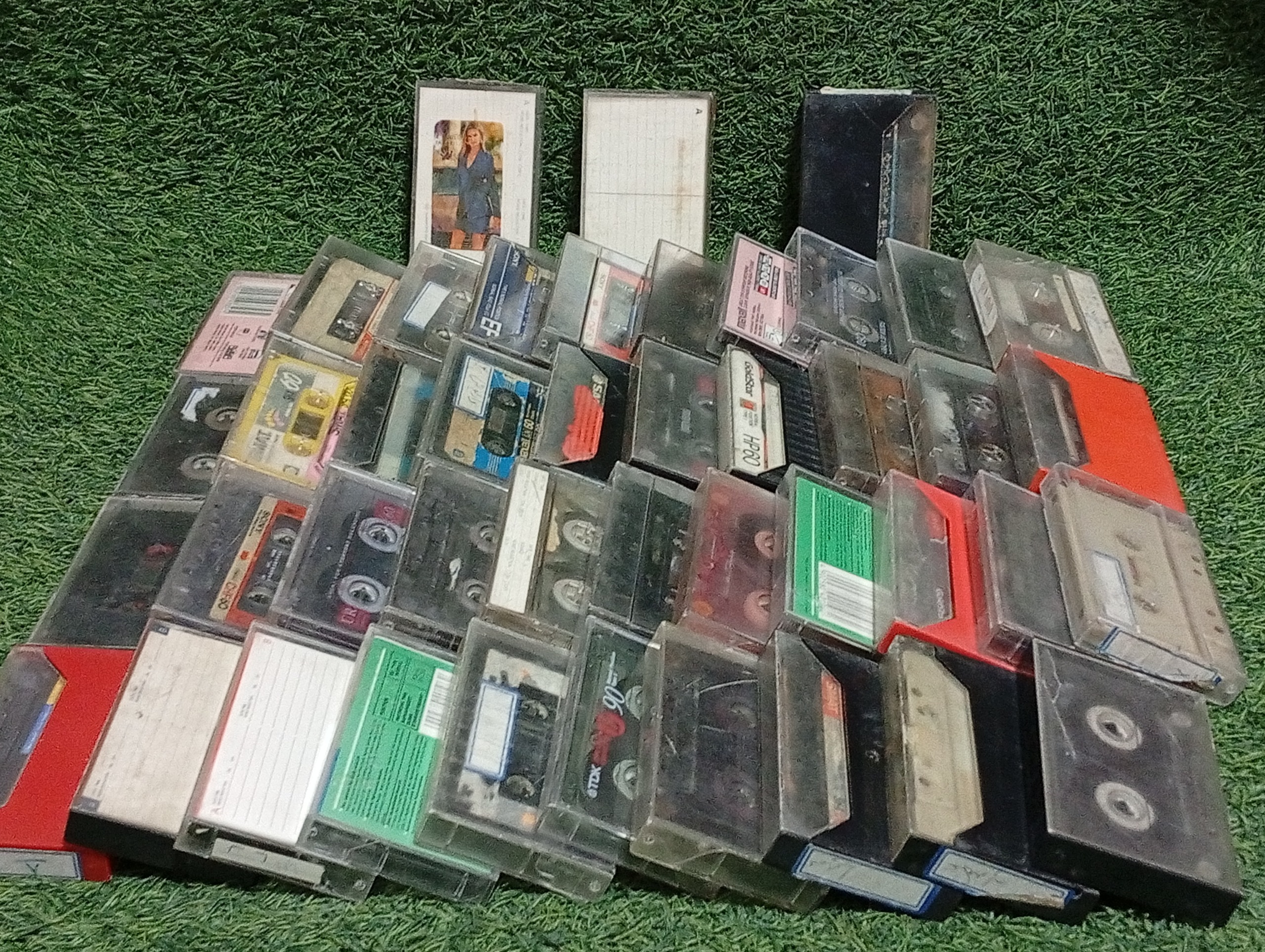 44عدد نوار کاست با قاب