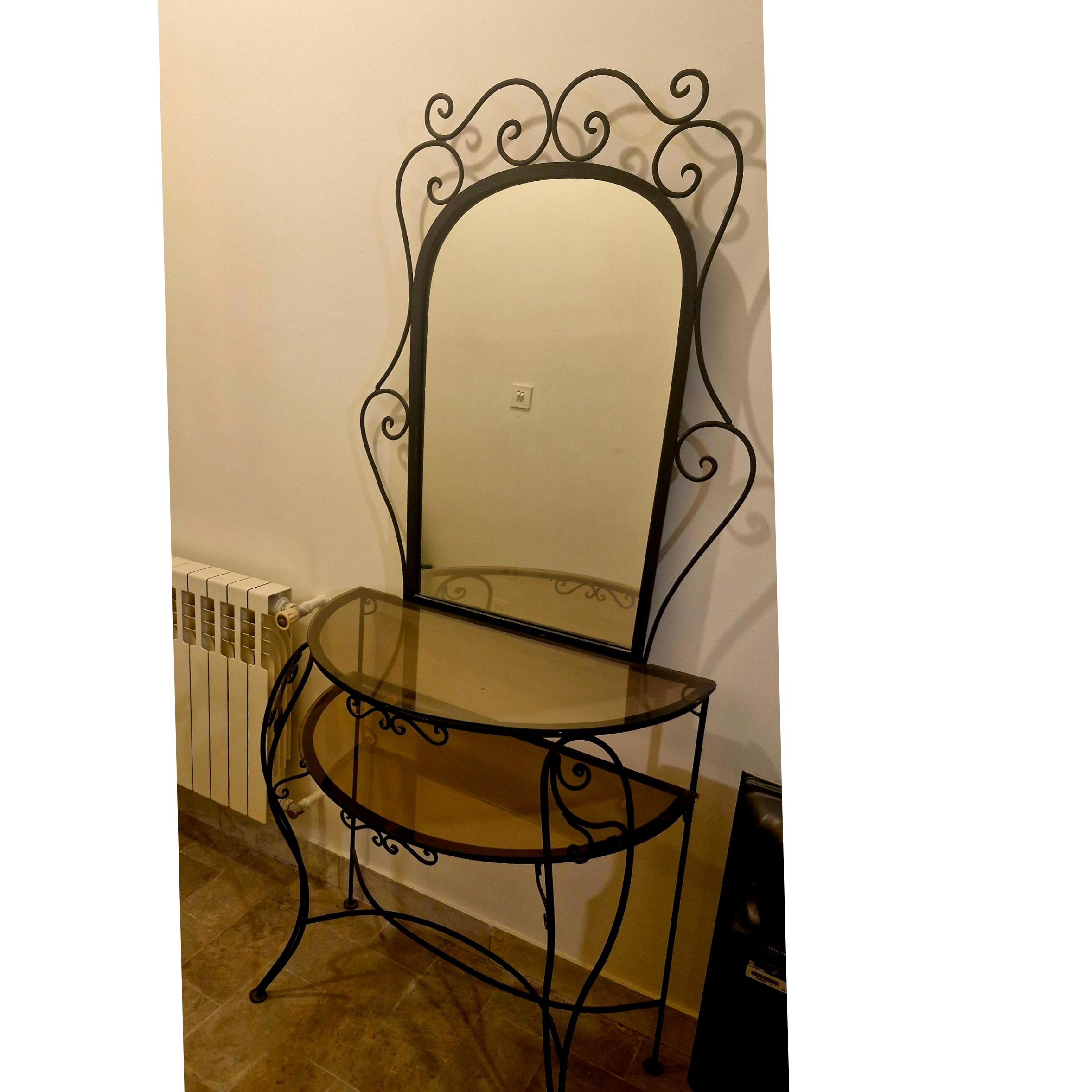 میز آرایش فرفورژه مشکی