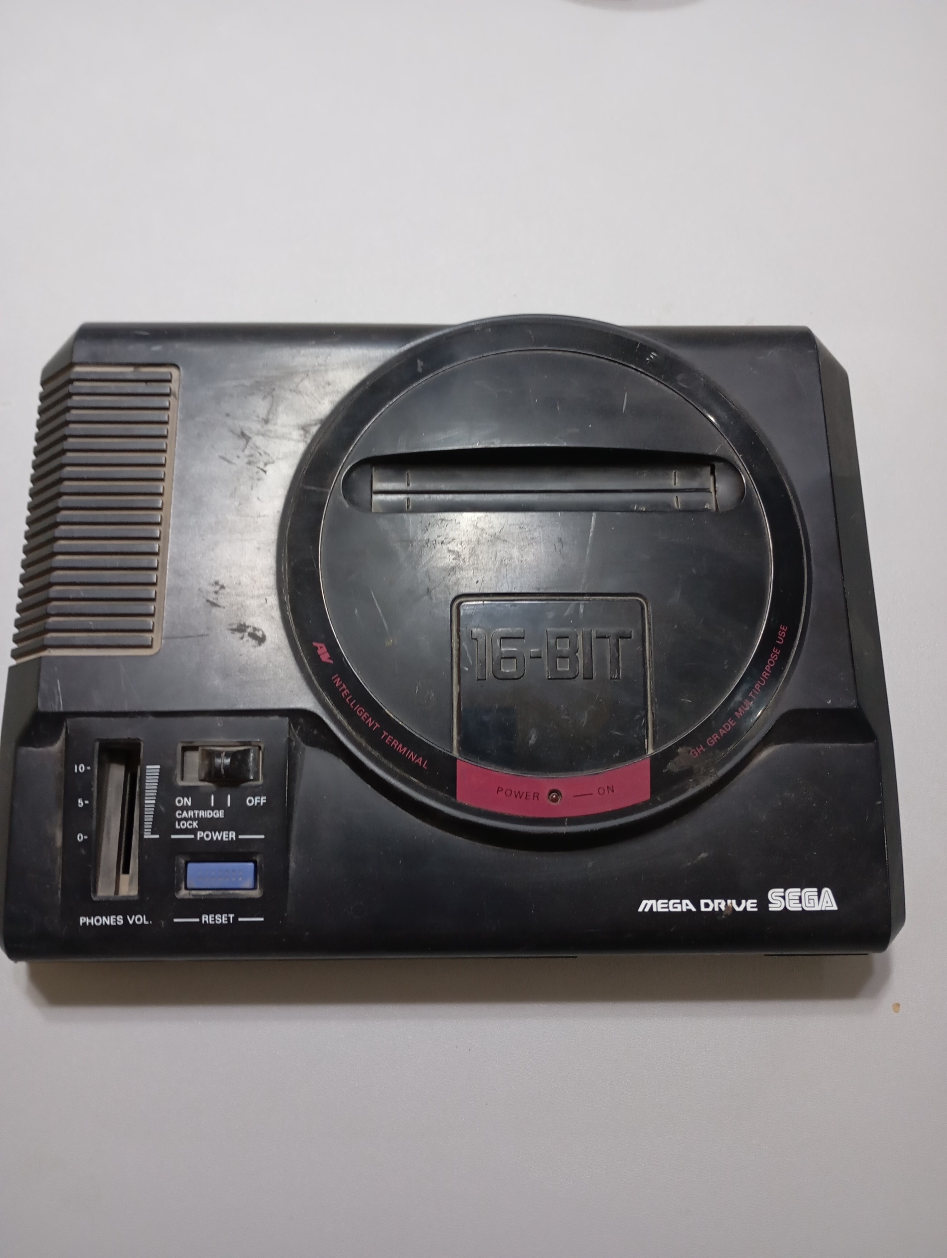 قاب خالی سگا بزرگ