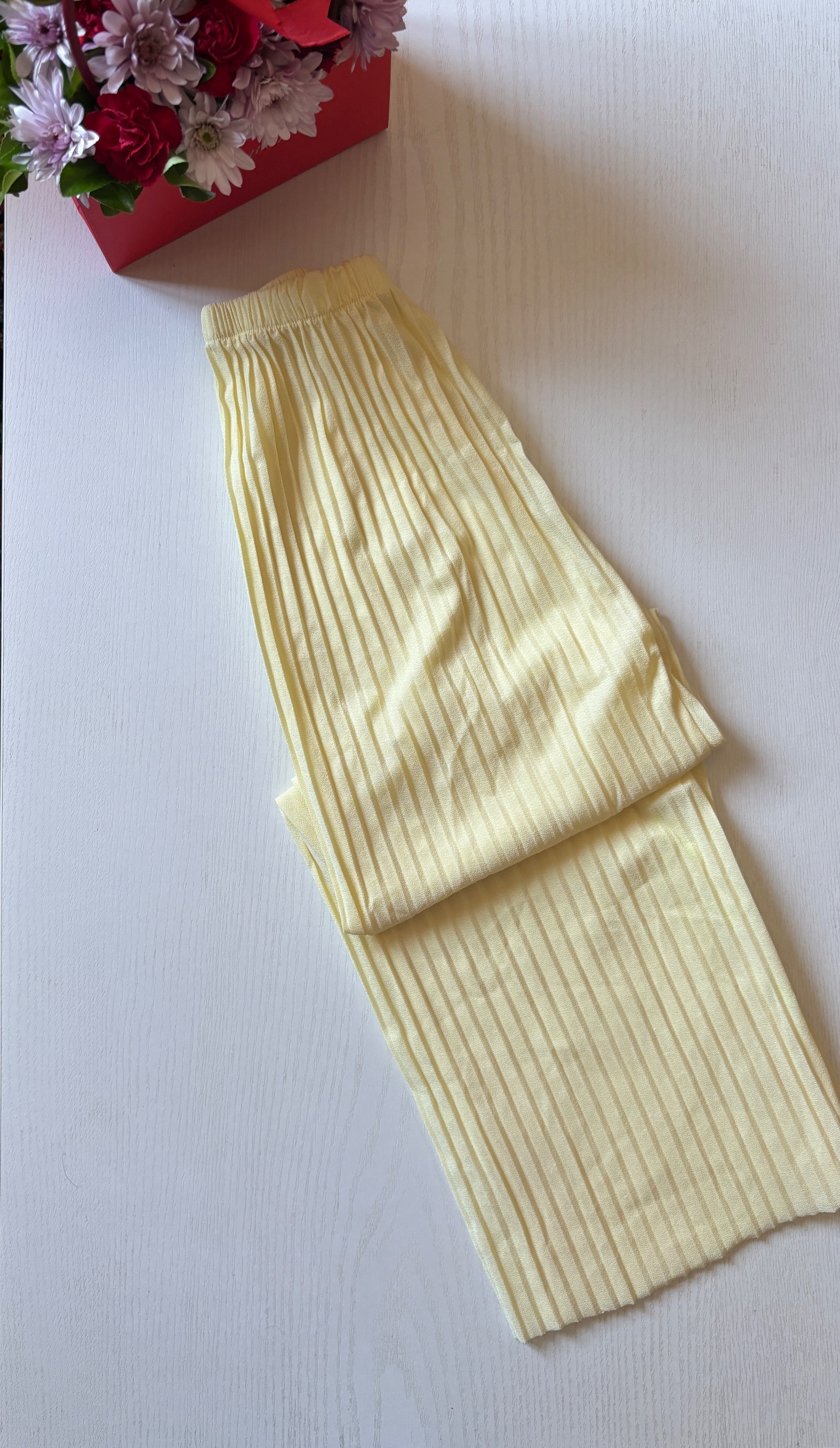 شلوار پلیسه زنانه