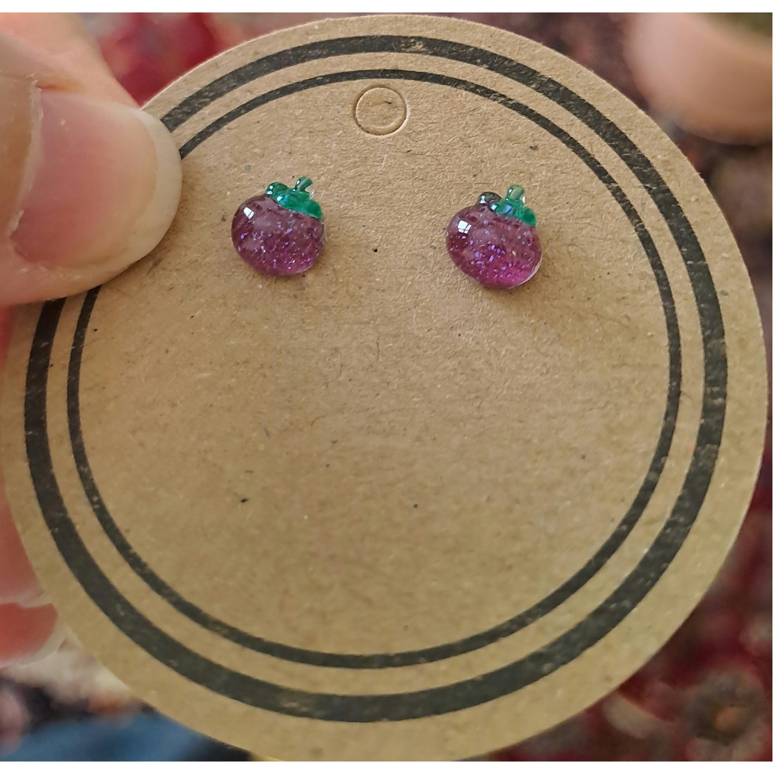 گوشواره میخی طرح بادمجان