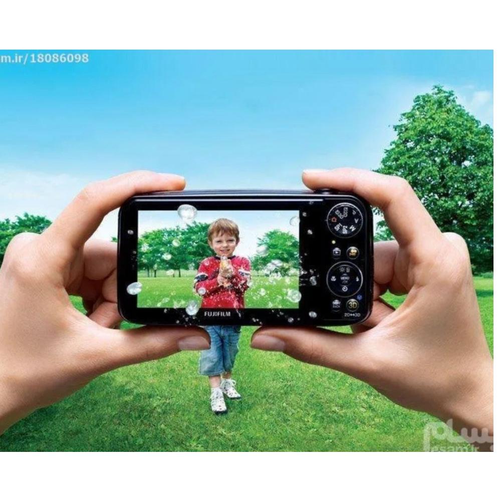دوربین سه بعدی فوجی فیلم W3
