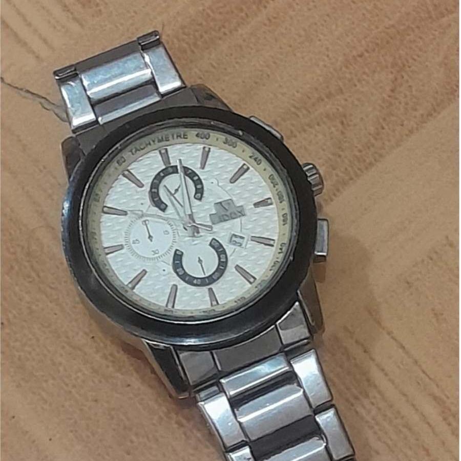 حراج به قیمت پایه ساعت مچی ویدوکس اصل ژاپن