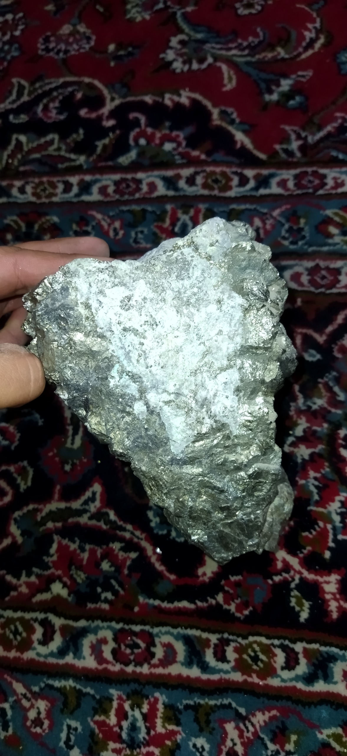 سنگ پیریت معدنی حدودتقریبا 10کیلو
