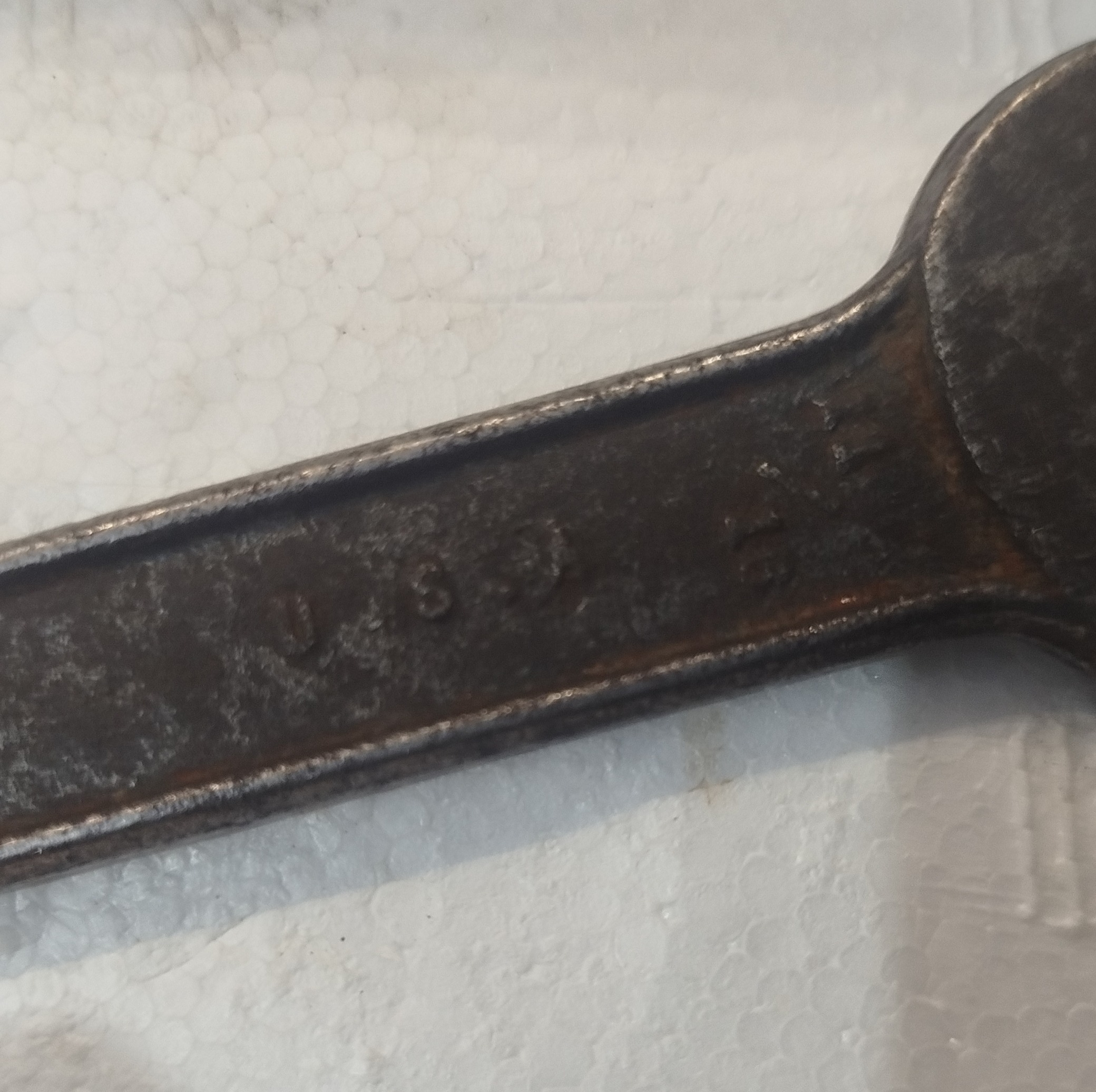 آچار دوسر تخت آمریکایی