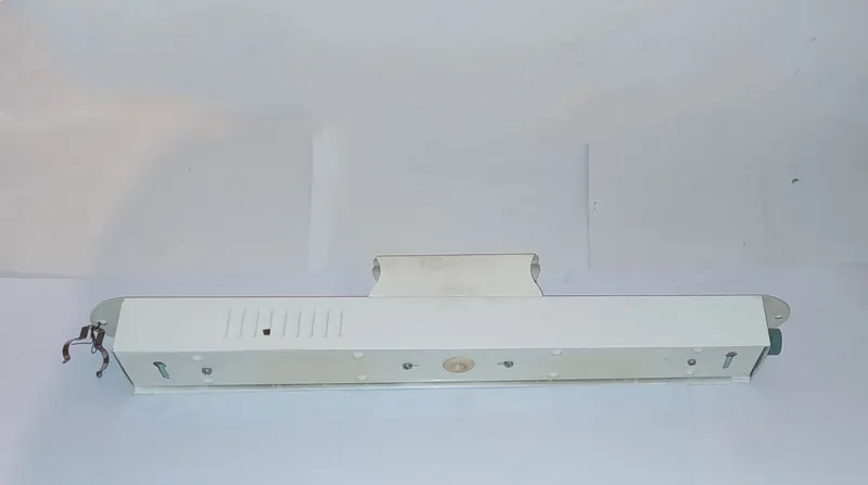 پایه دیواری مهتابی