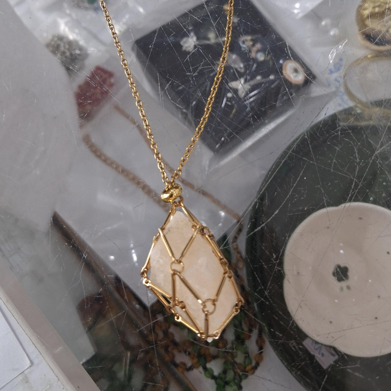گردنبد چارم سنگ