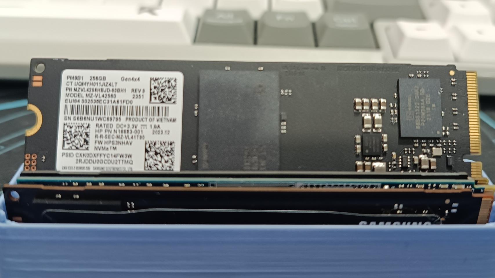 حافظه SSD سامسونگ مدل PM991a ظرفیت 256 گیگابایت