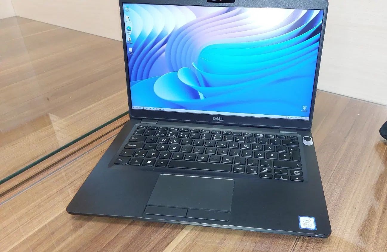 لپ تاپ دانشجوییDell 5300_ i5 رم 32گیگ (توضیحات)