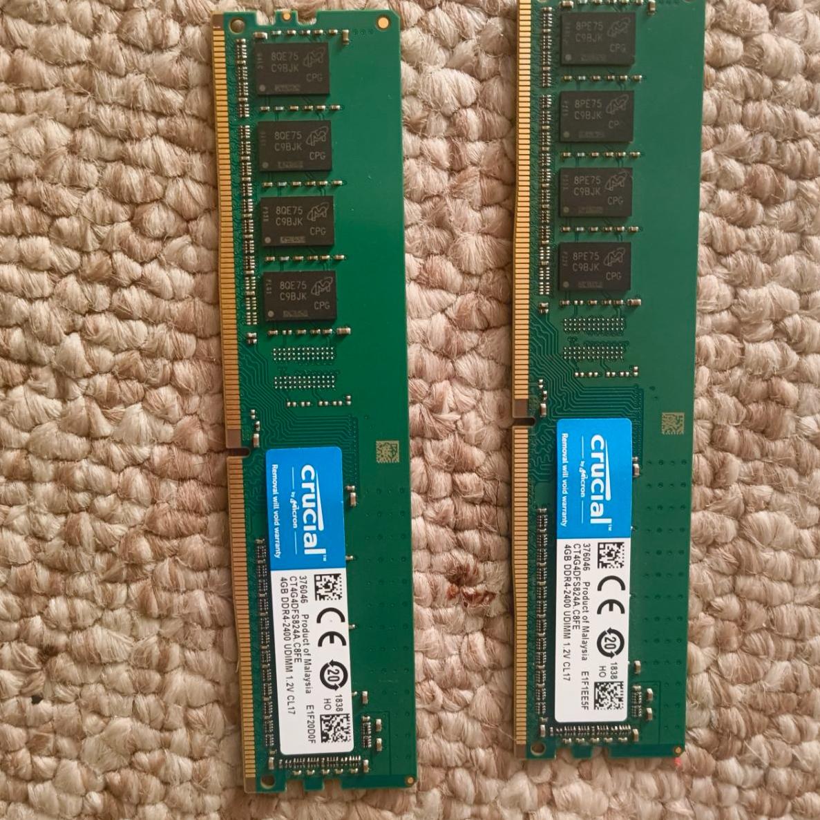 دو عدد رم کامپیوتر ddr4 حافظه 4 گیگ