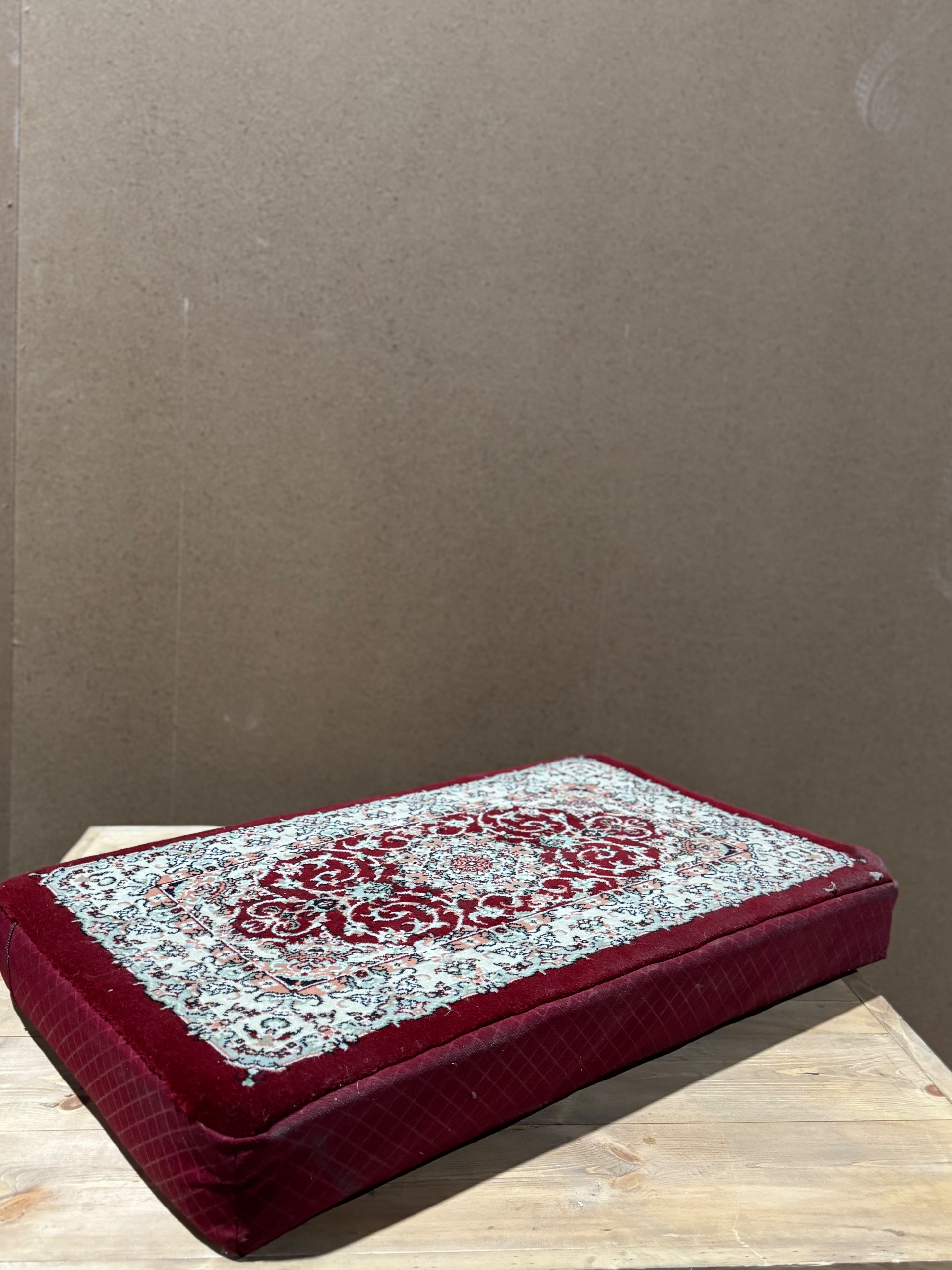 پشتی قدیمی ماشینی لاکی