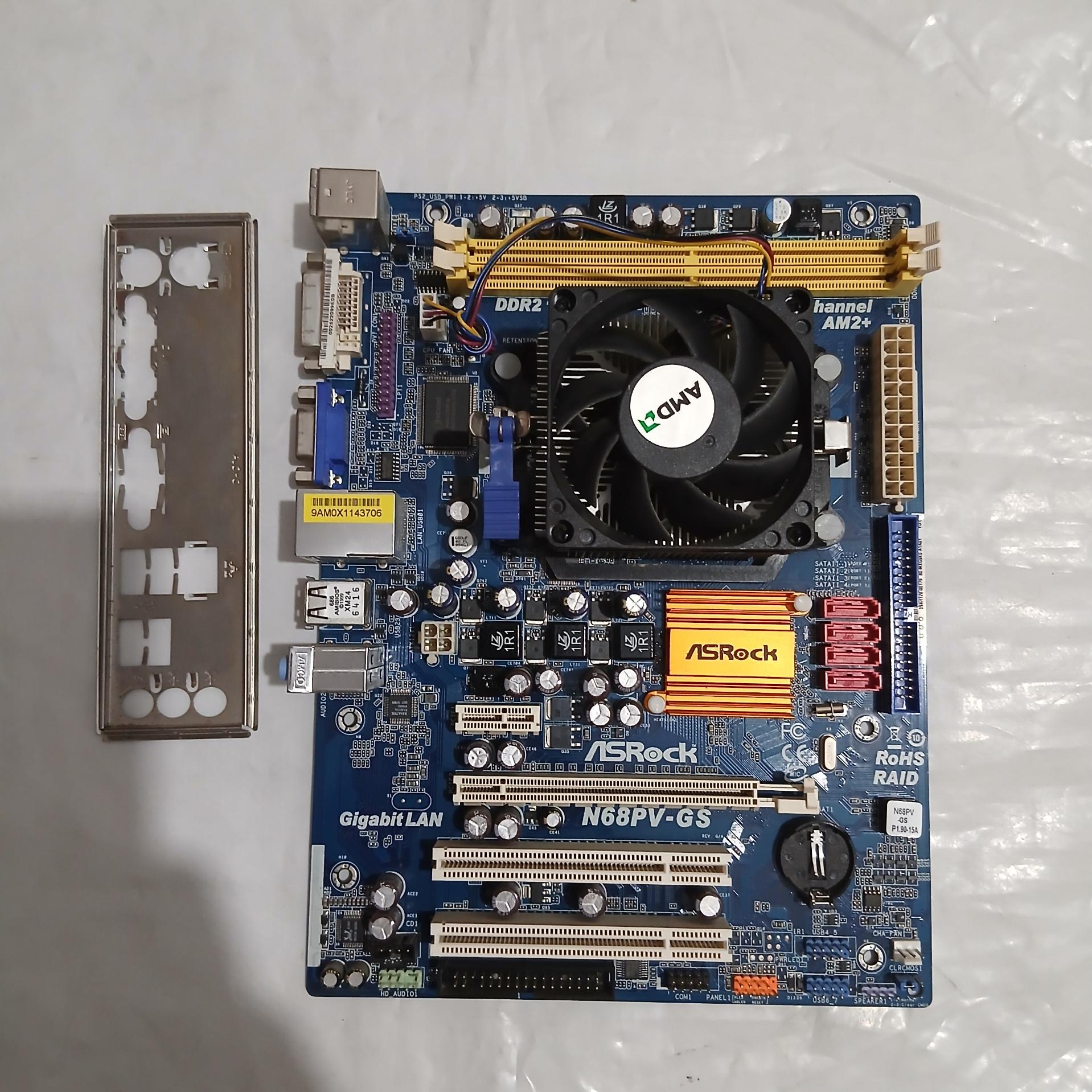 مادربرد DDR2 سالم با cpu و فن AMD