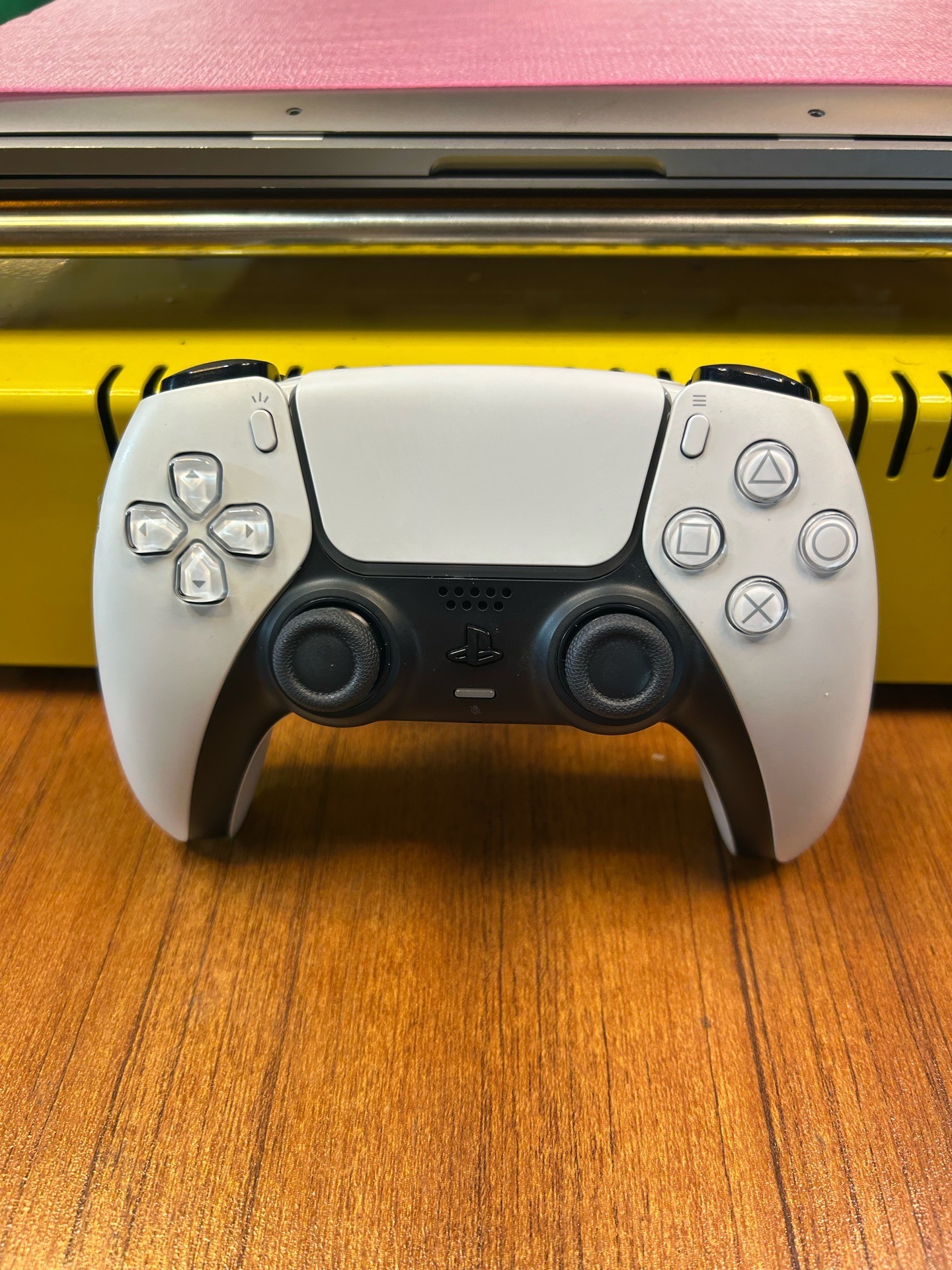 دسته PS5 اورجینال روکاری