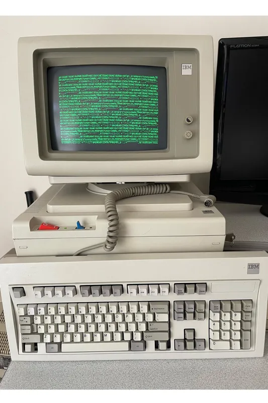 Vintage IBM 3178 C Terminal Computer