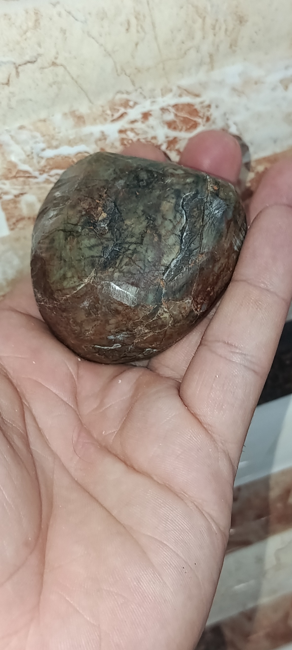 راف بسیار زیبا و مشکوک