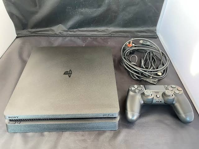 Ps4 slim 1tra کپی خور