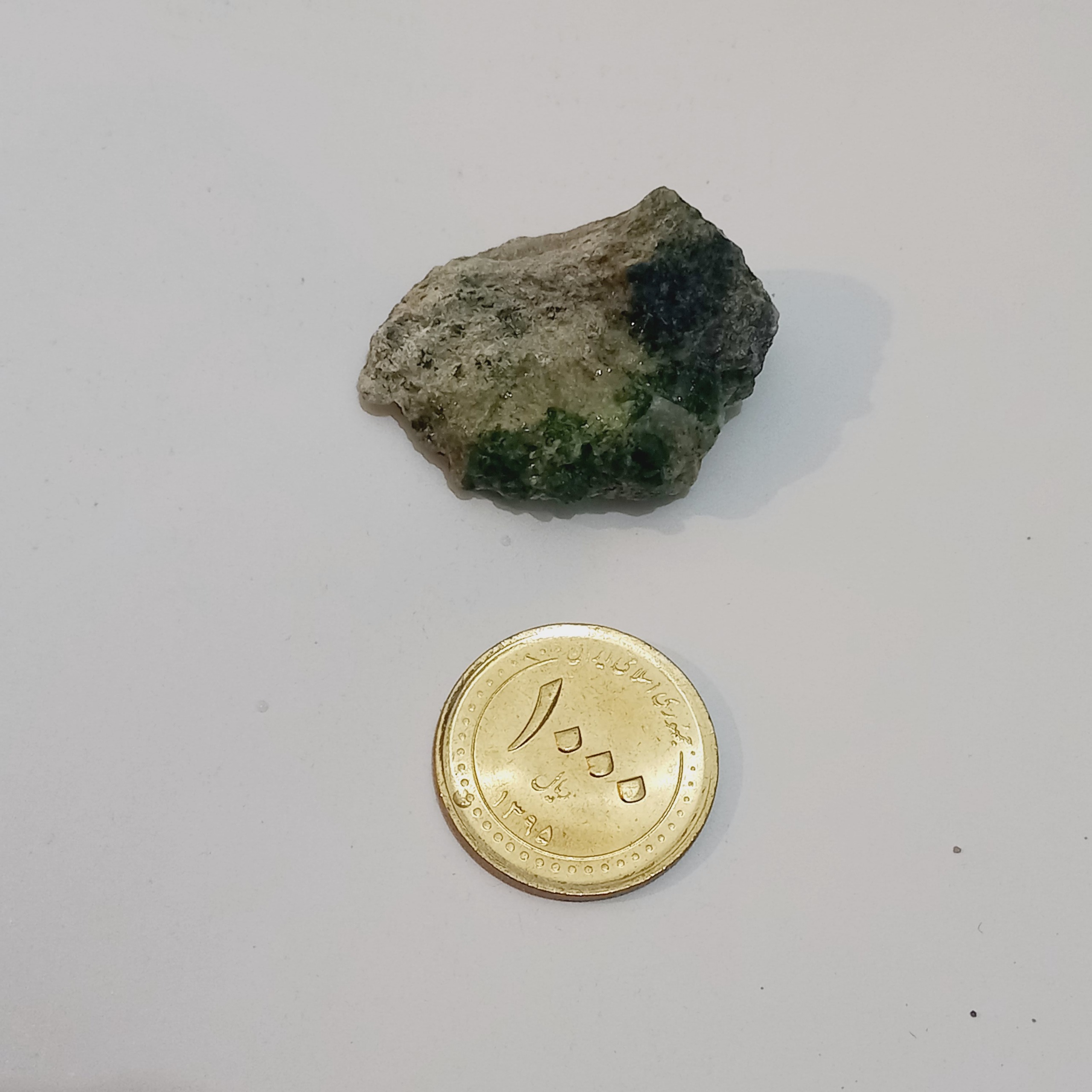 سنگ راف گارنت سبز جواهری کد 2000