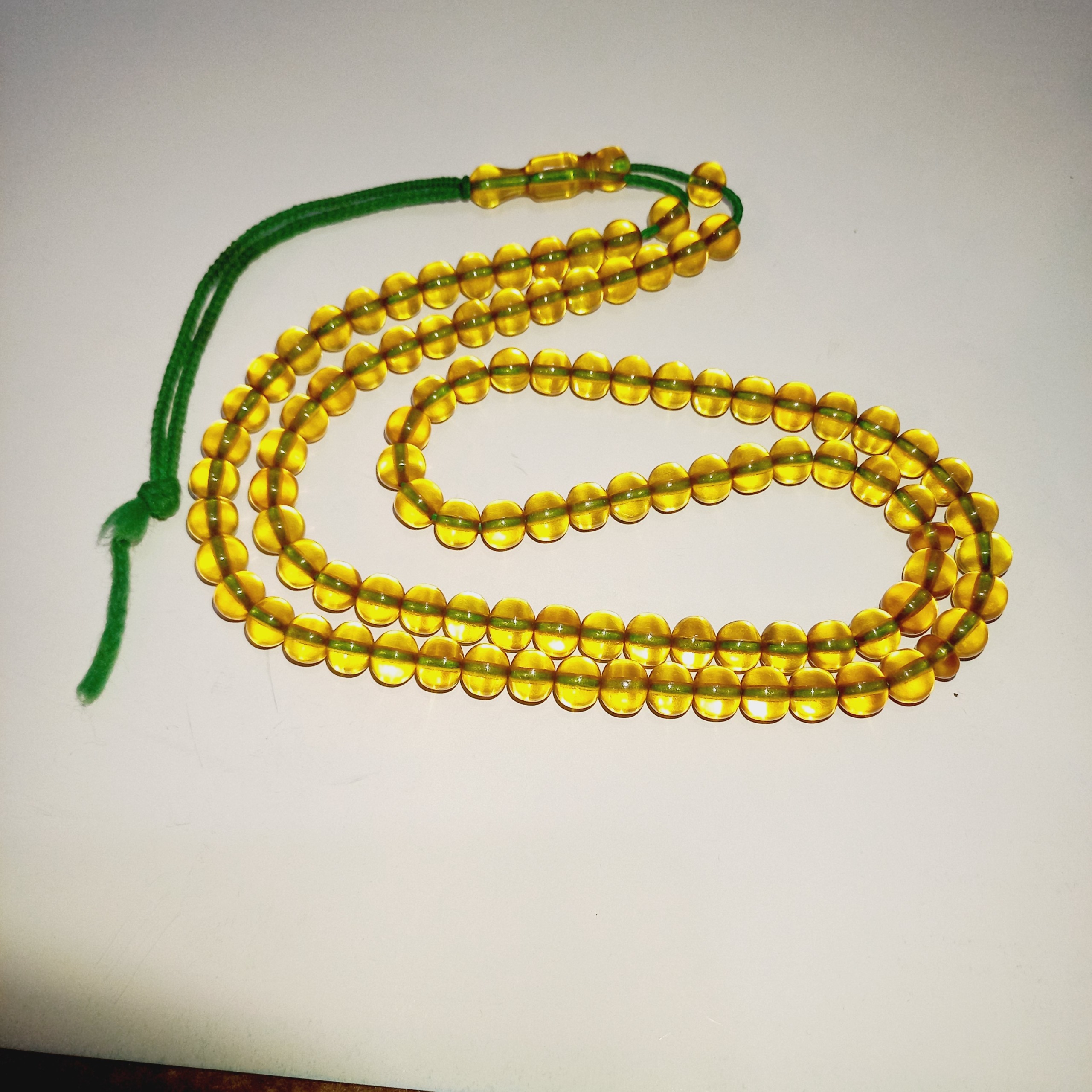 تسبیح 101 دانه اصل سندلوس عسلی شمش ترکیه