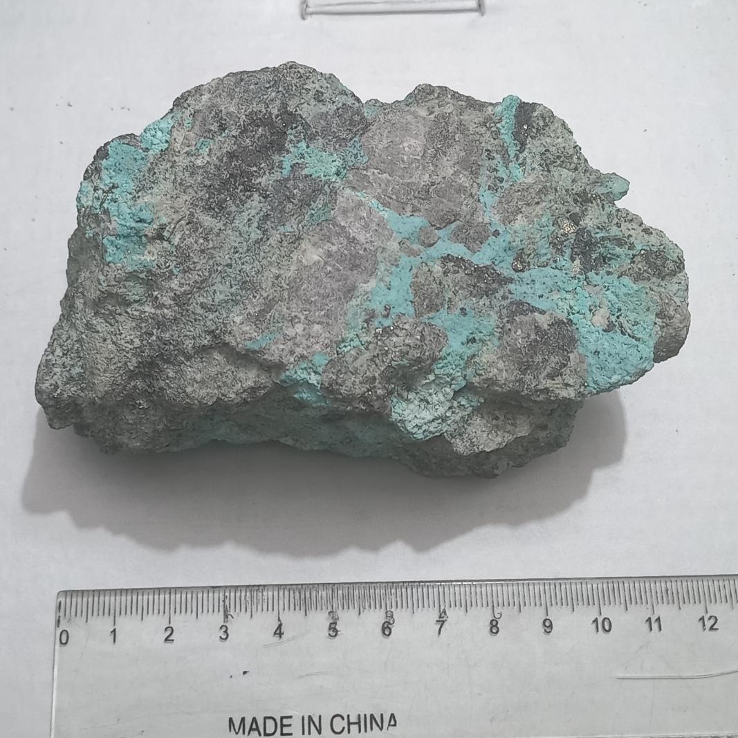 سنگ راف بزرگ فیروزه جون دار و گلچین کد vip3