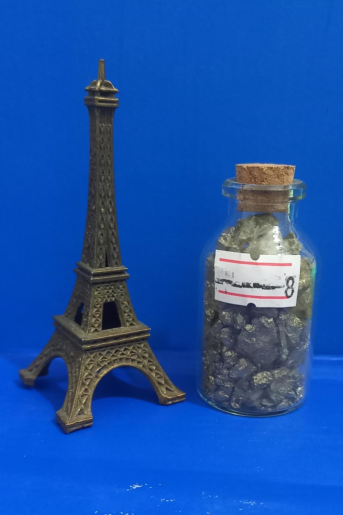 شیشه انرژی سنگ پیریت طلایی کد 8