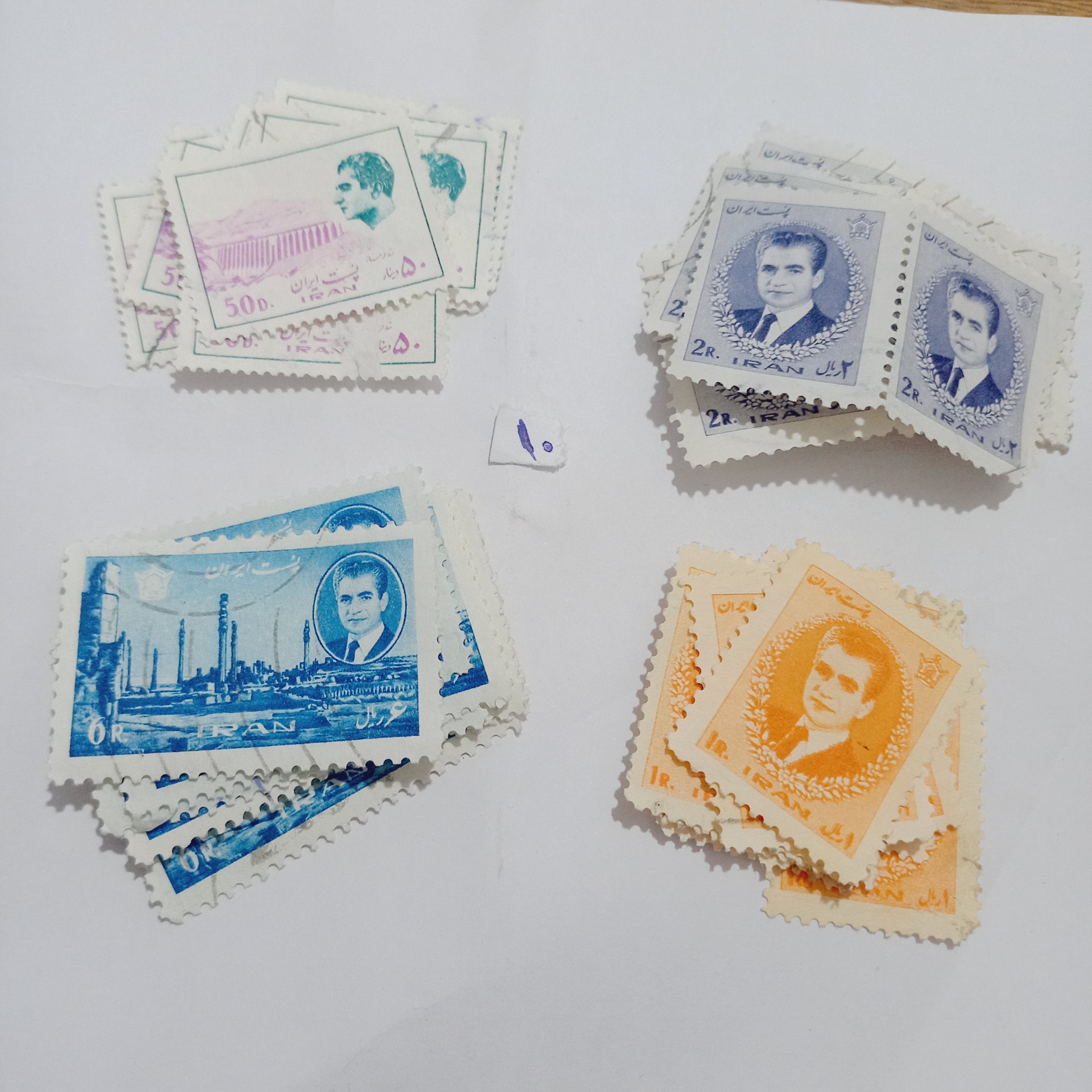 40 عدد تمبر کمیاب پهلوی باطله کد 10