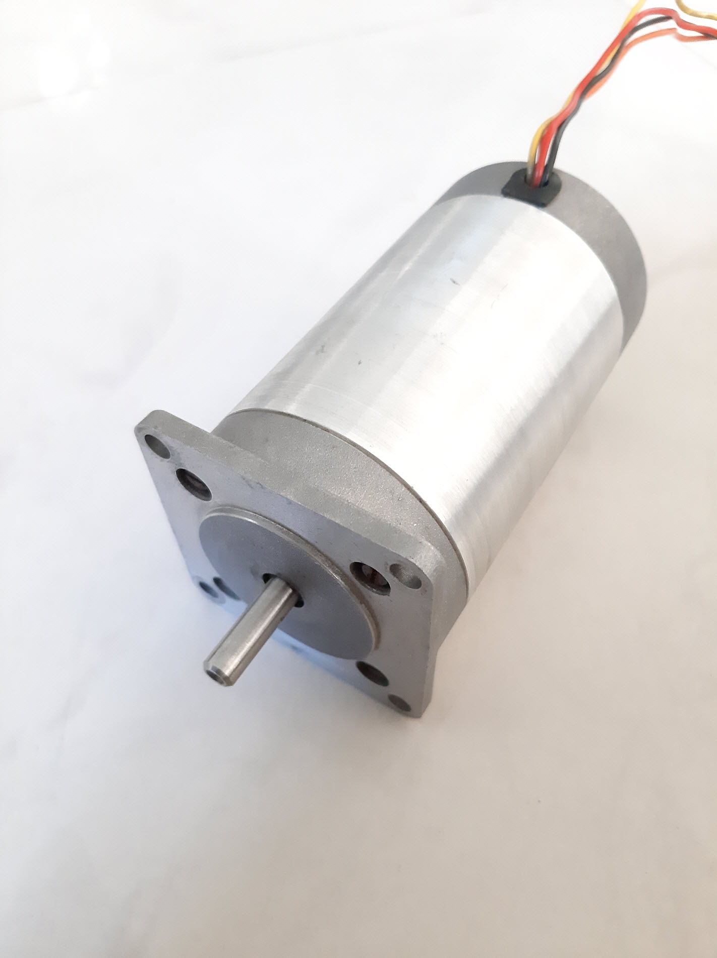 (کد 1115) استپ موتور 2 فاز 1.8 درجه - ساخت ایتالیا