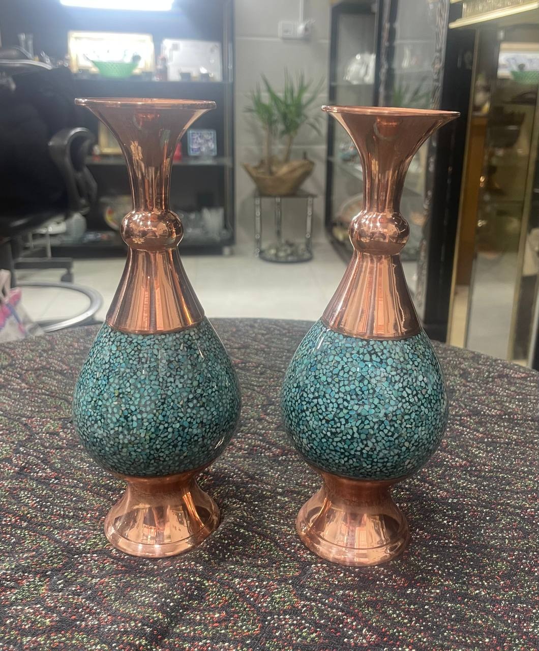 گلدان فیروزه کوبی شده