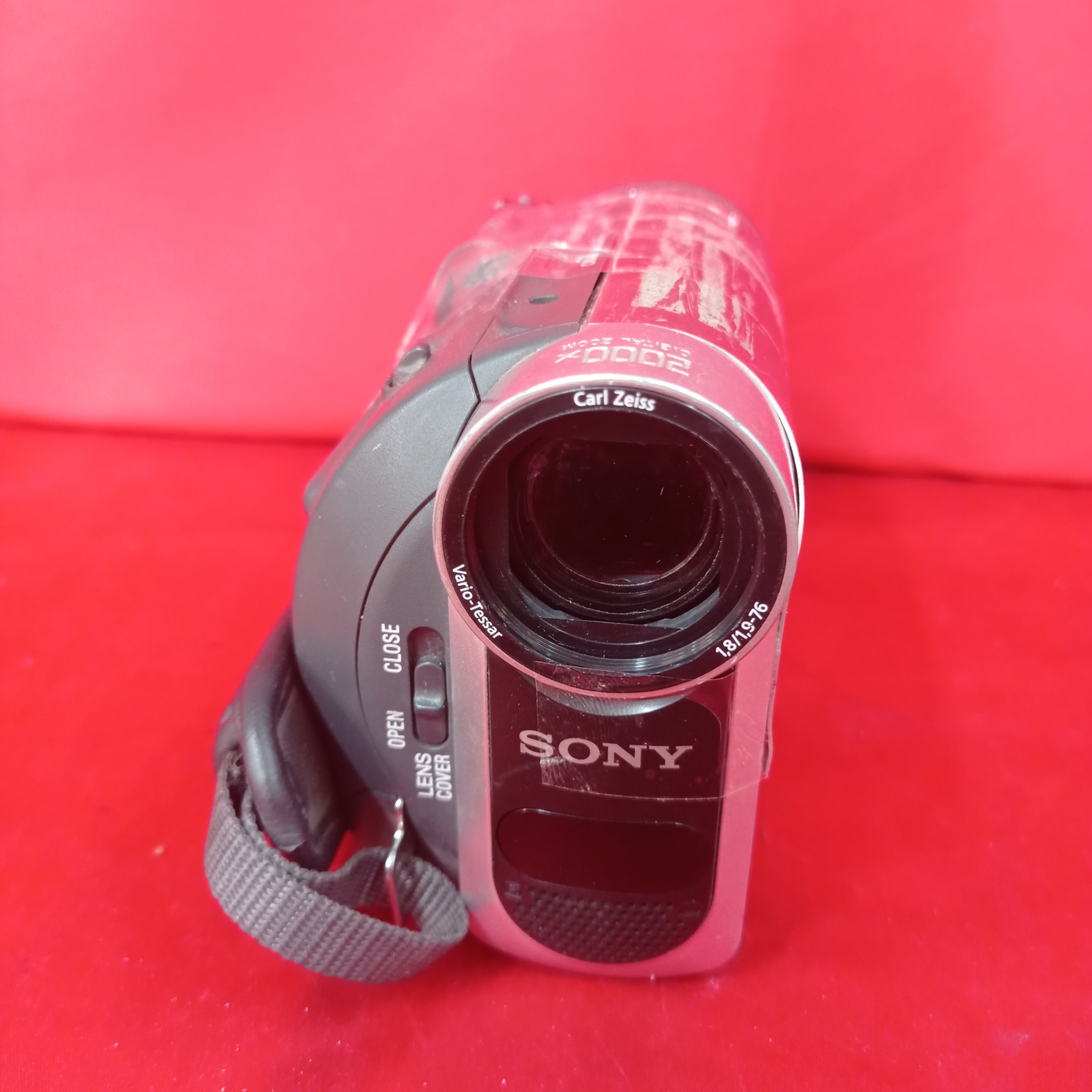 دوربین فیلمبرداری SONY DCR-HC38E af117