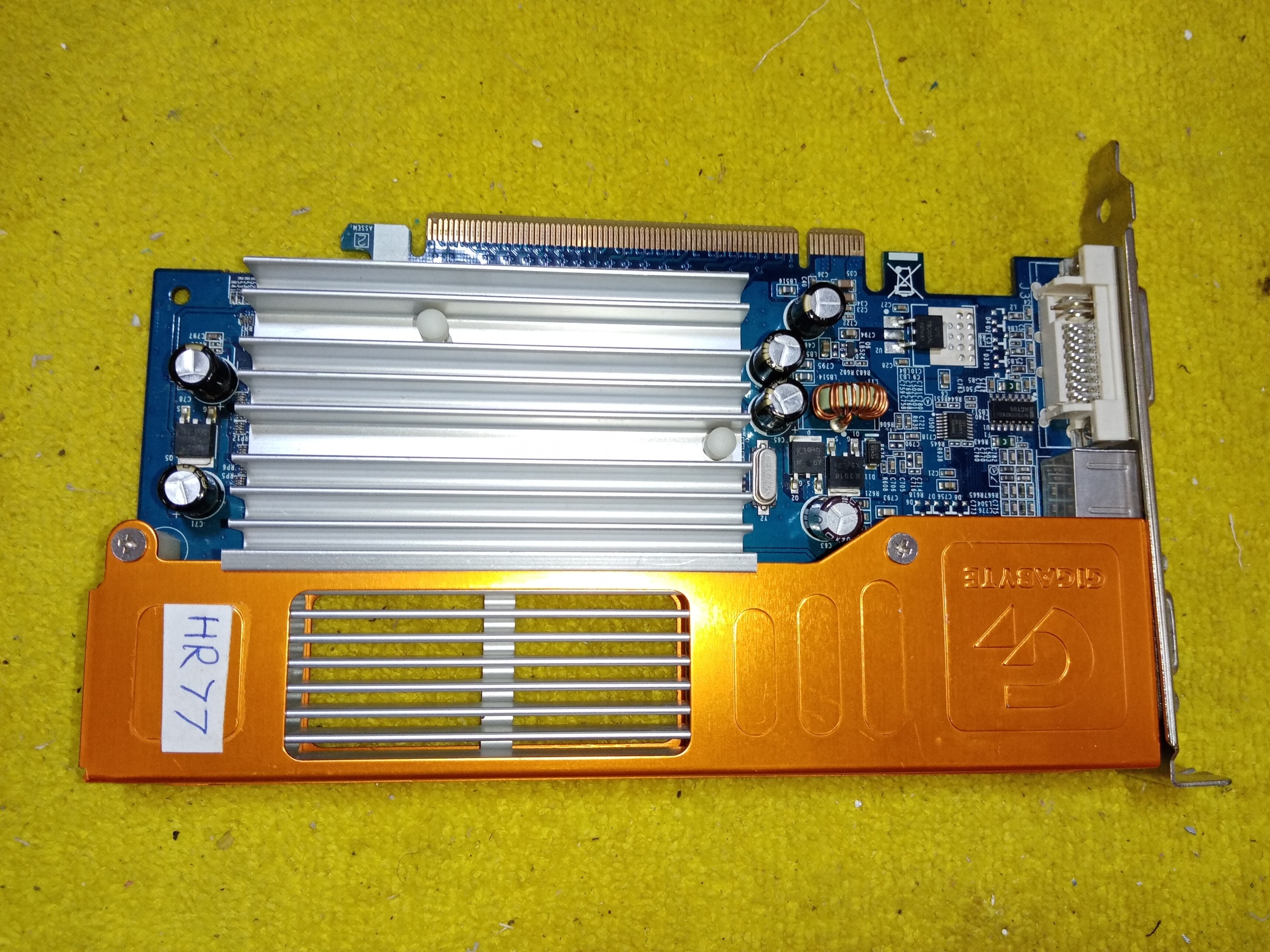 hr77 کارت گرافیک gigabyte مدل gv-nx71