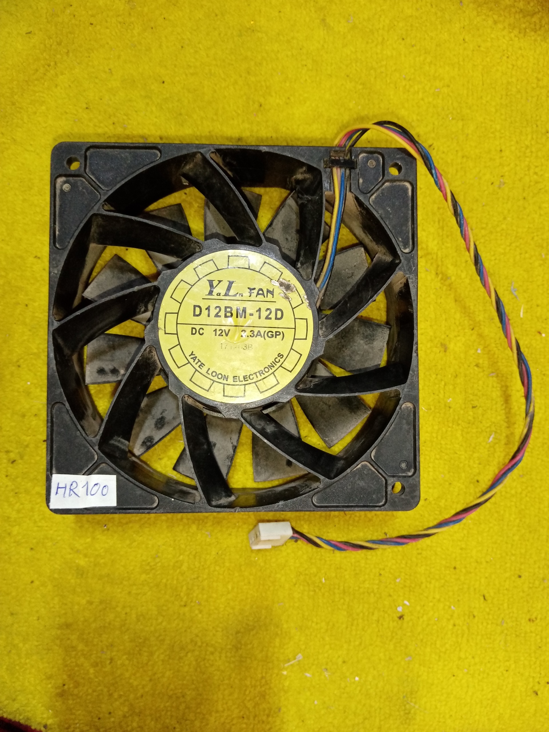 hr100 فن پرسرعت y.l fan مدل d12bm-12d