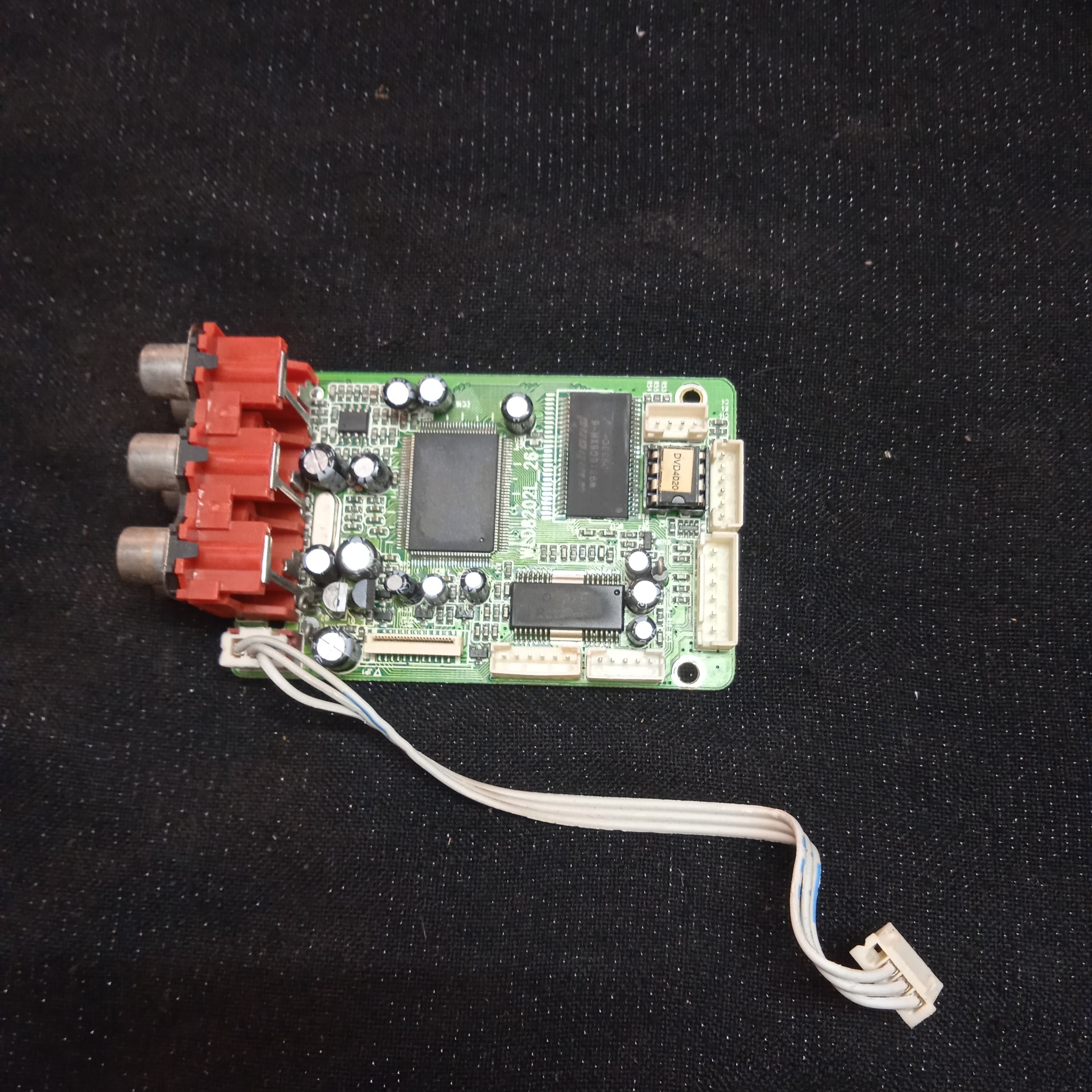 برد صوتی تصویری kares204 wld8202l-26