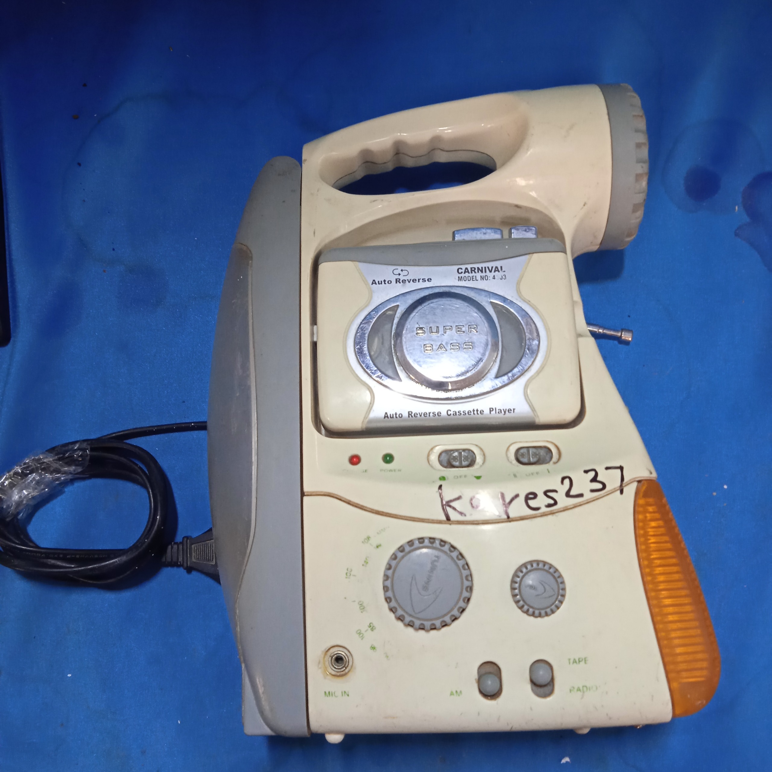 چراغ اضطراری kares237 carnival 4303